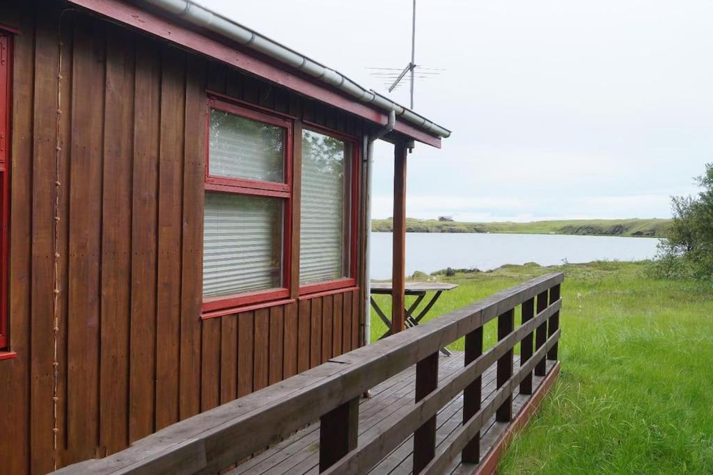 Lakeview cabin near Kirkjubaejarklaustur view 5