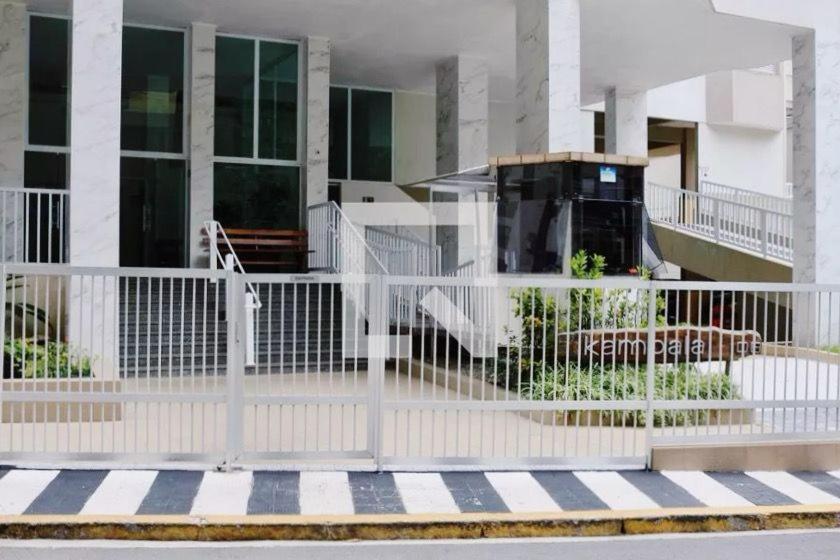 Apartamento quadra da PRAIA (100m) Pitangueiras