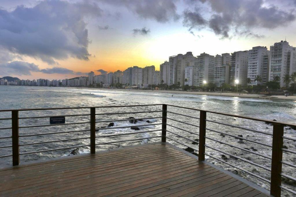 Apartamento quadra da PRAIA (100m) Pitangueiras