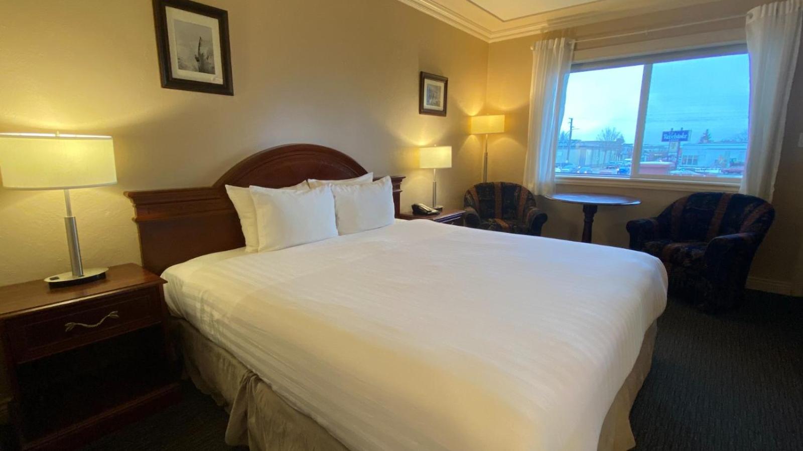 Revelstoke Lodge