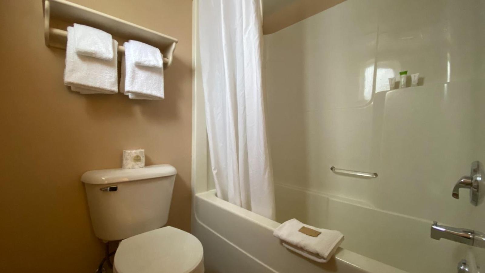 Revelstoke Lodge