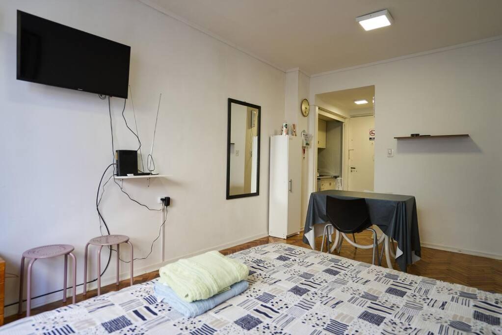 Confortable apartamento a pasos del Obelisco.