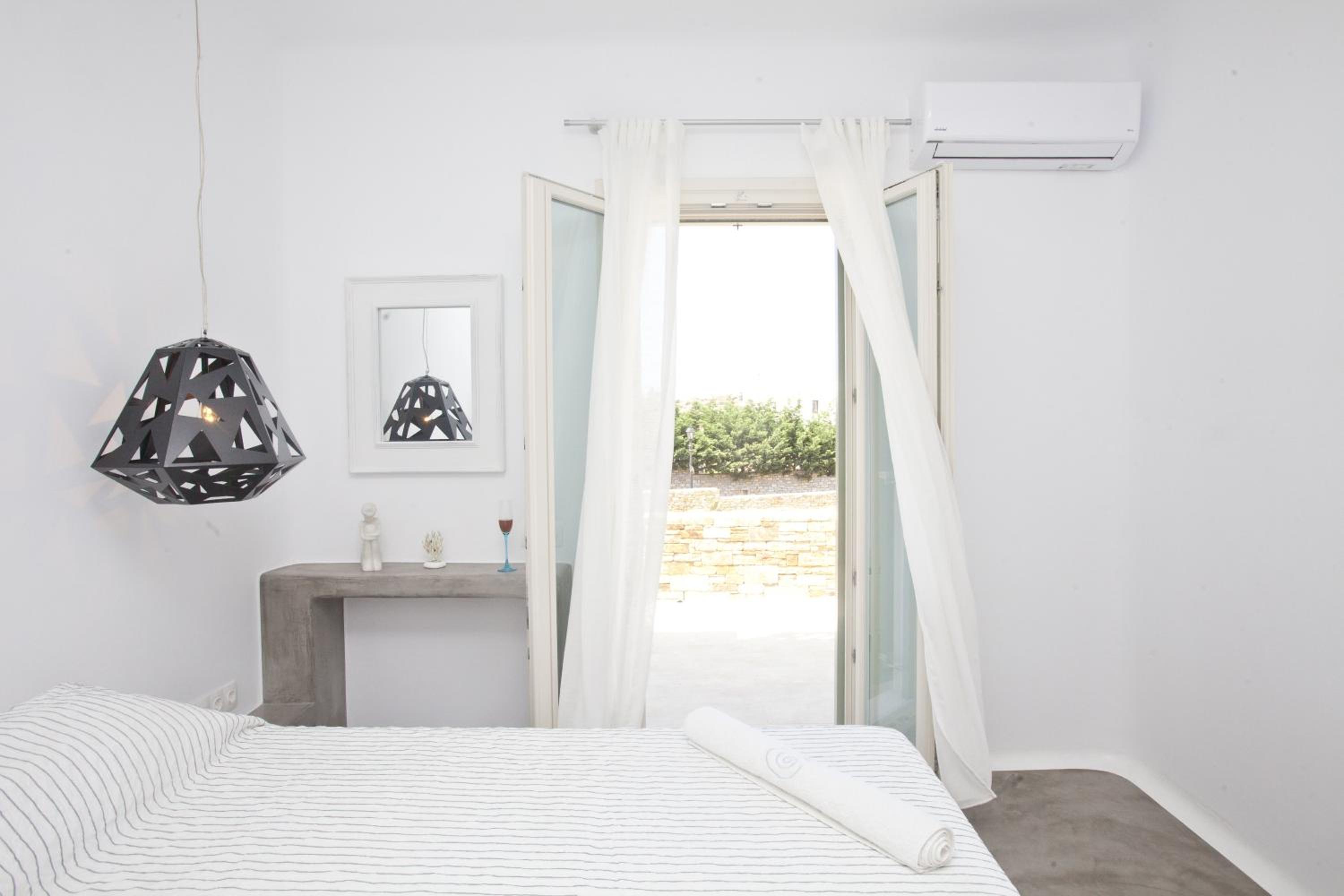 Naxos Euphoria Suites
