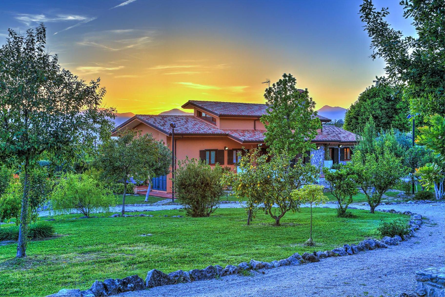 Podere San Raffaele - Le Canfore view 2
