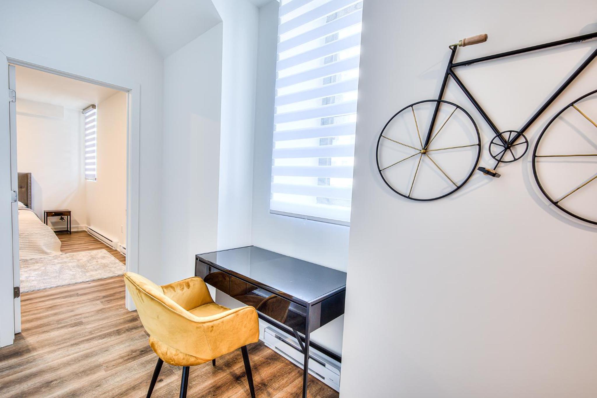 2Br+Gym for VIP Corporate & Students Downtown MTL