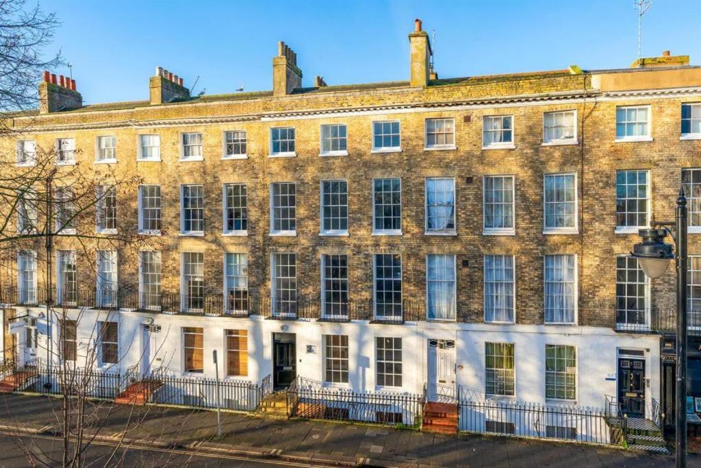 3 The Steyne - Stunning 5 Storey Georgian house with cinema room
