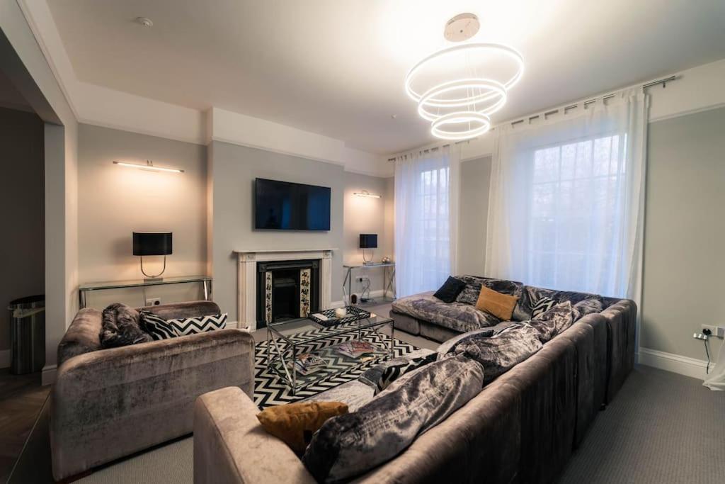 3 The Steyne - Stunning 5 Storey Georgian house with cinema room, photo 3