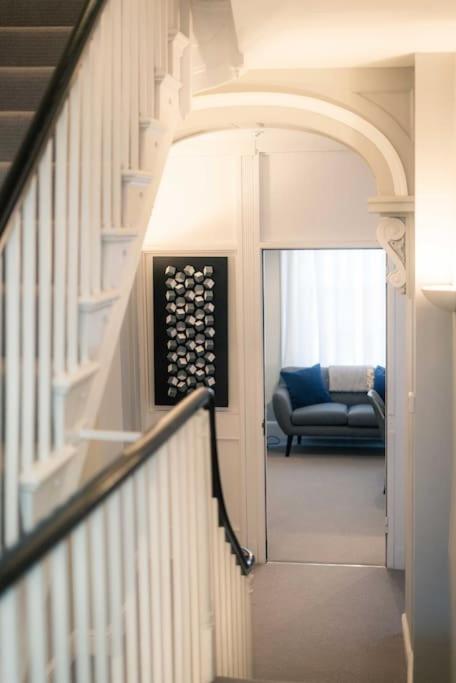 3 The Steyne - Stunning 5 Storey Georgian house with cinema room, photo 17