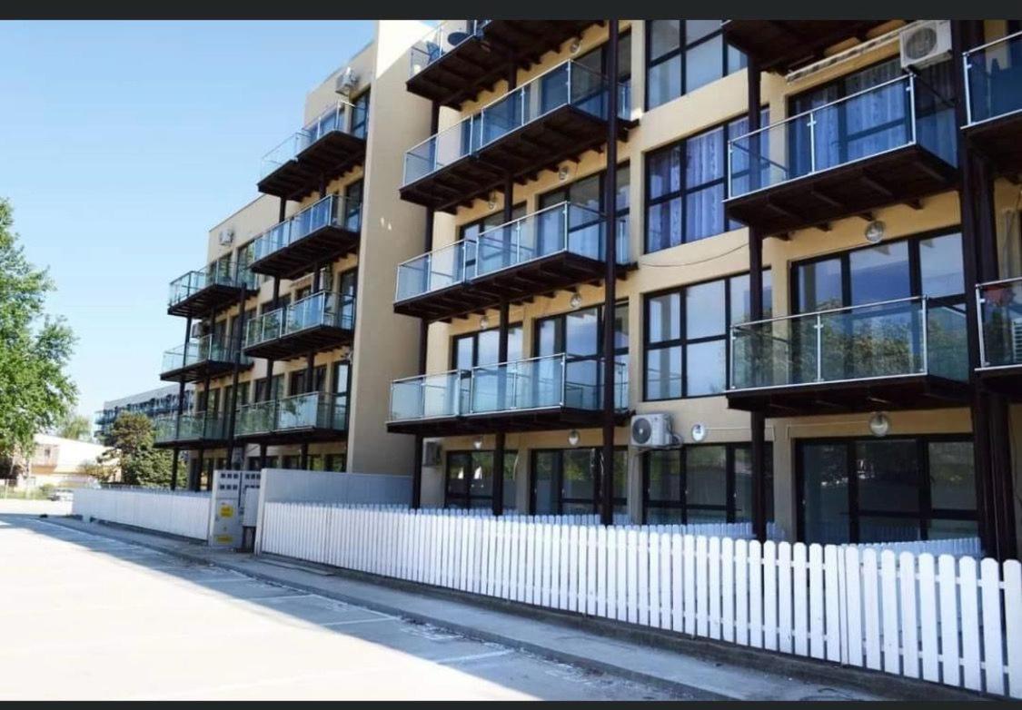 Navona Residence-Saturn