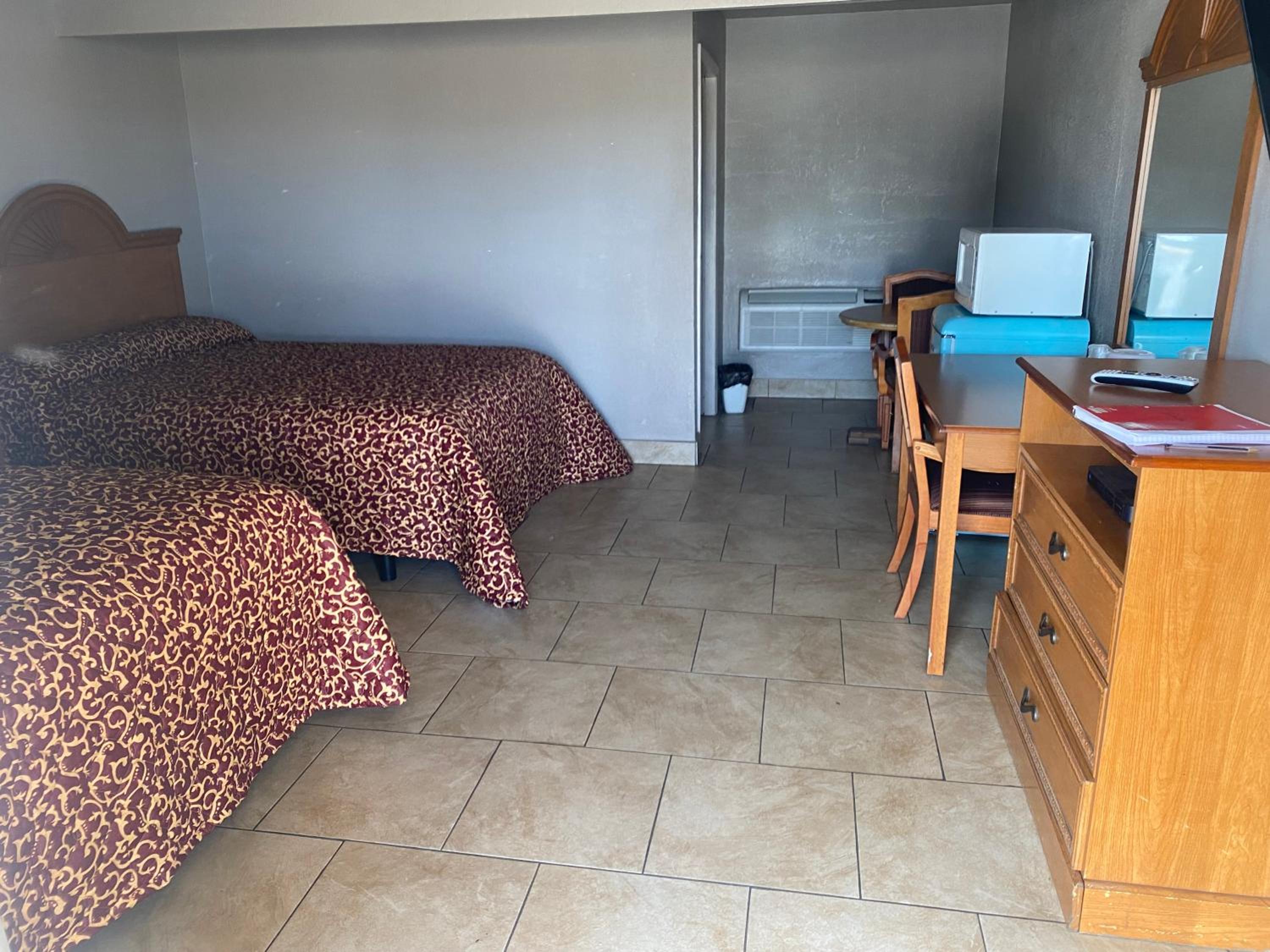 Apple Valley Motel view 2