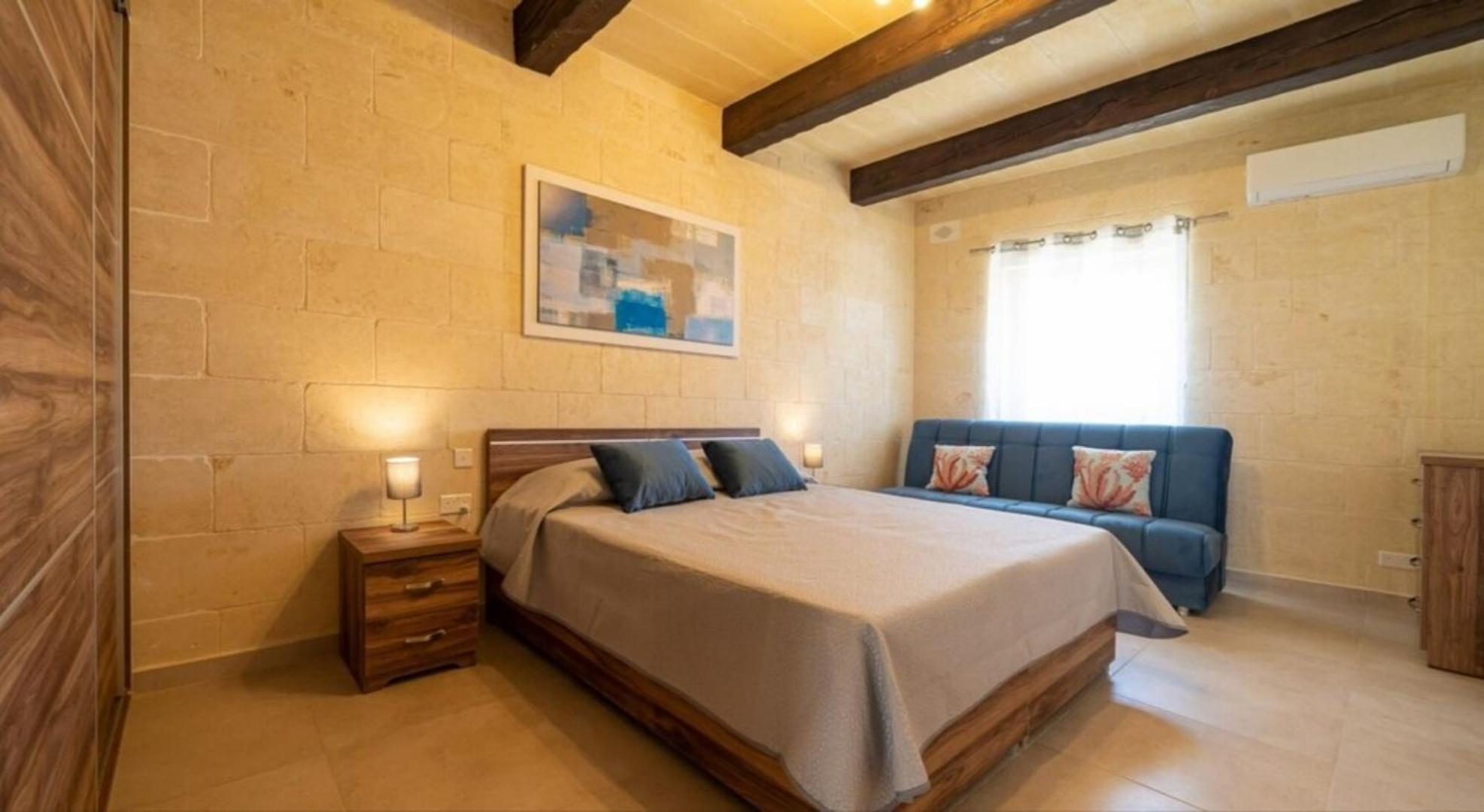 Ta Spiru House of Character with heated indoor pool
