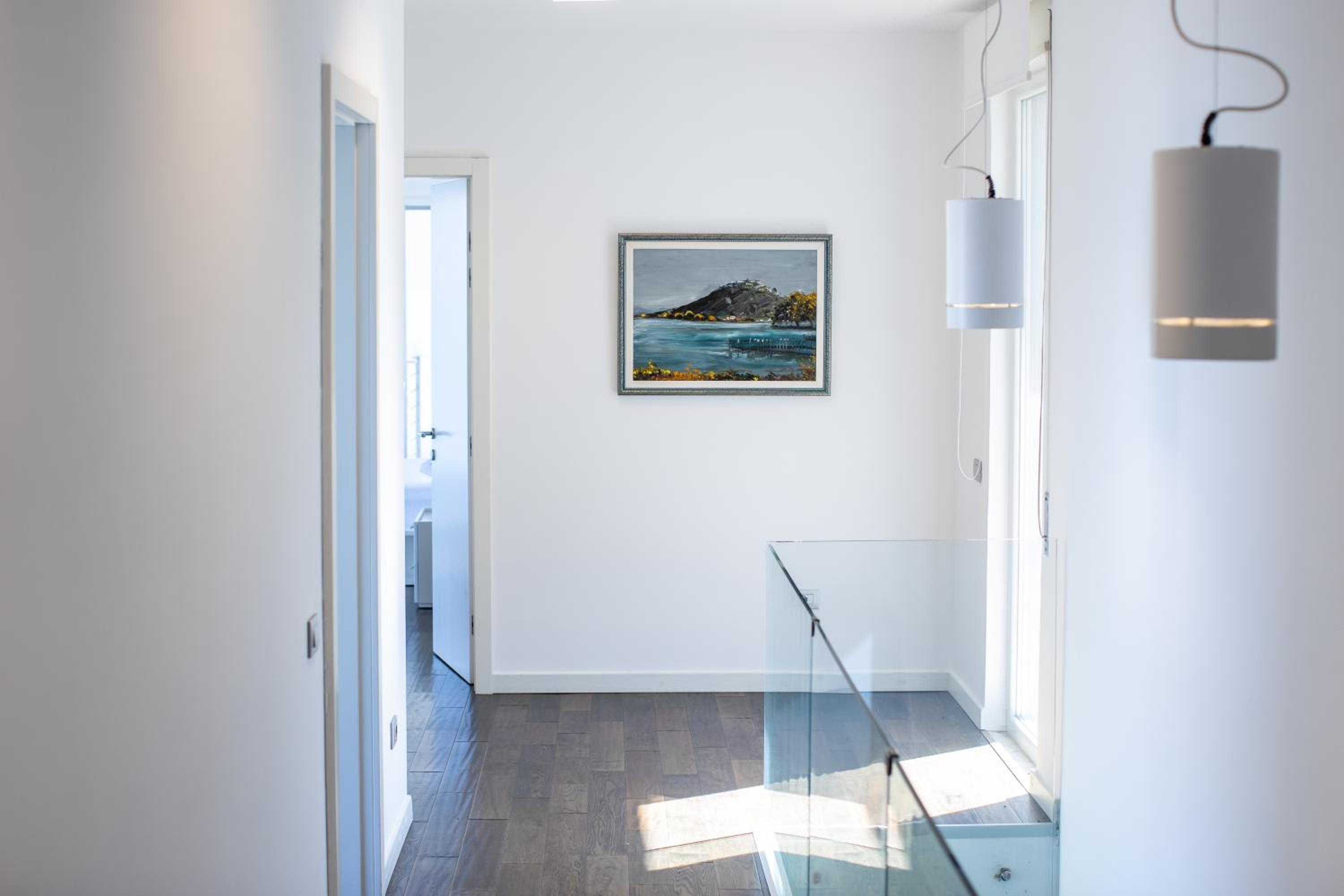 Exclusive Lake Villa by PikHost