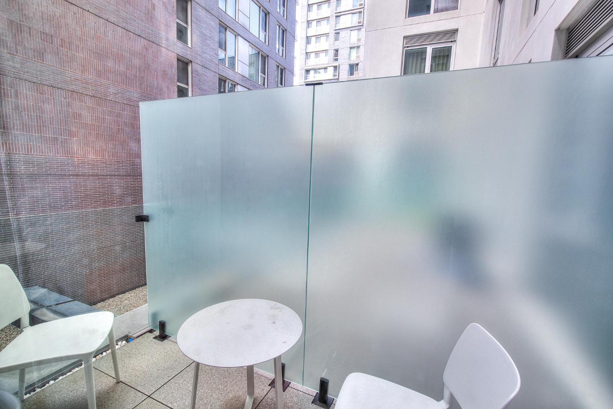 2Br+Gym for VIP Corporate & Students Downtown MTL