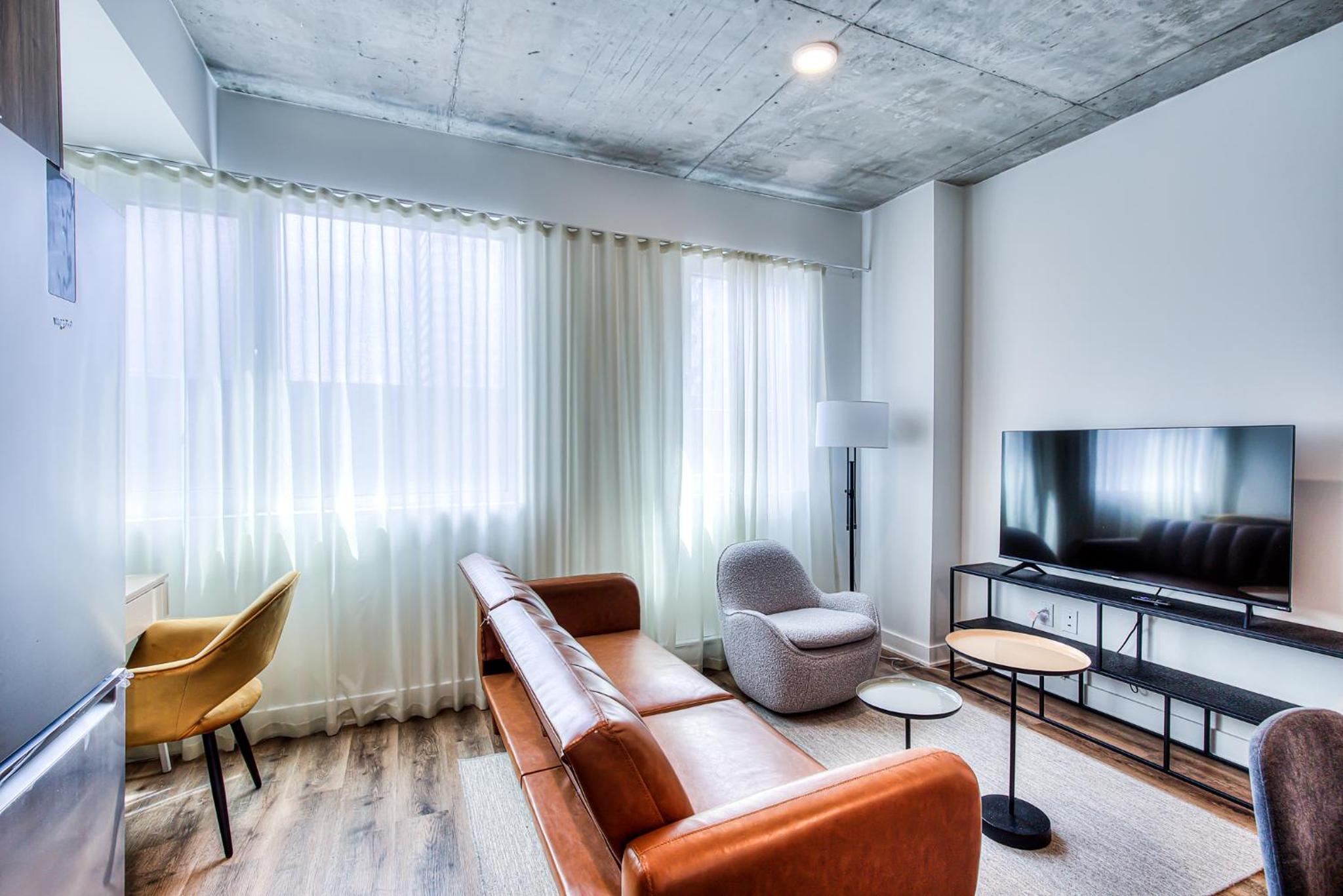 2Br+Gym for VIP Corporate & Students Downtown MTL