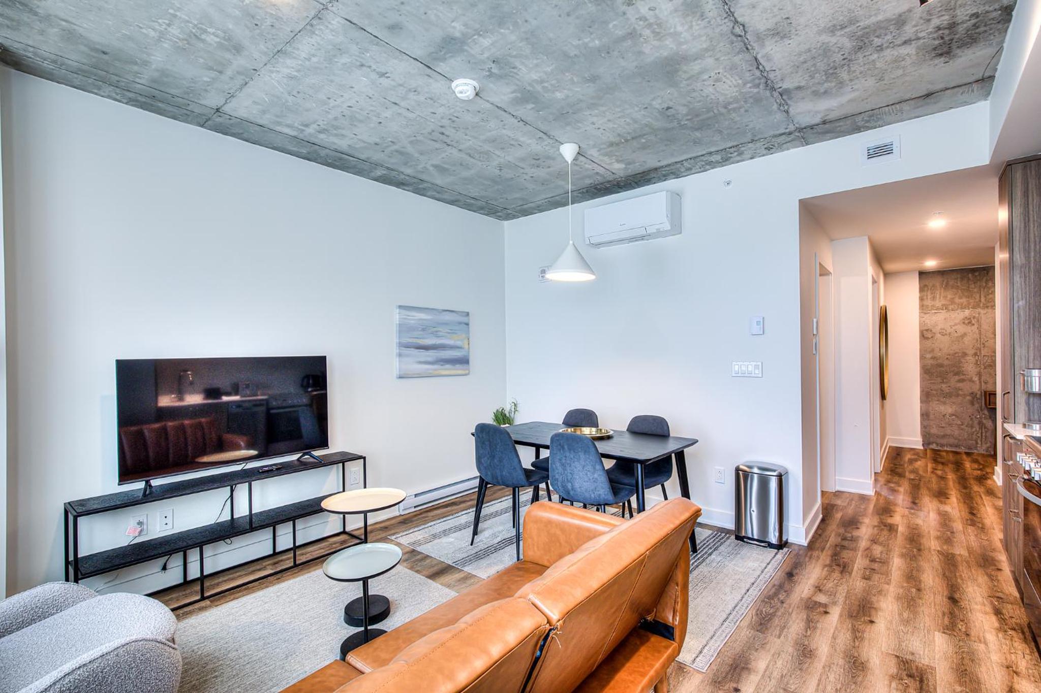 2Br+Gym for VIP Corporate & Students Downtown MTL