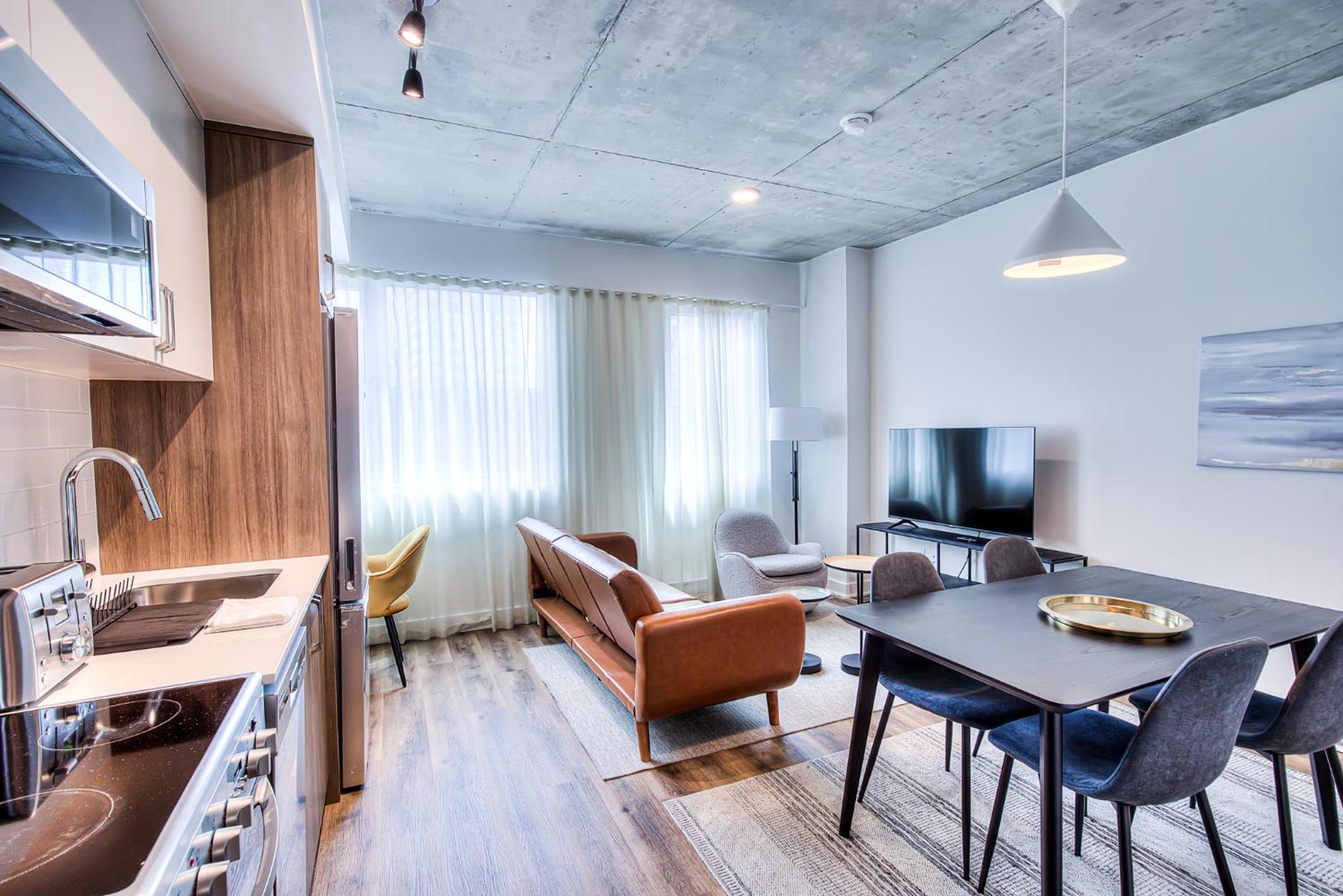 2Br+Gym for VIP Corporate & Students Downtown MTL