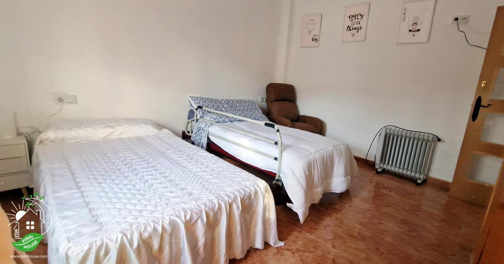 Pirri House Letur