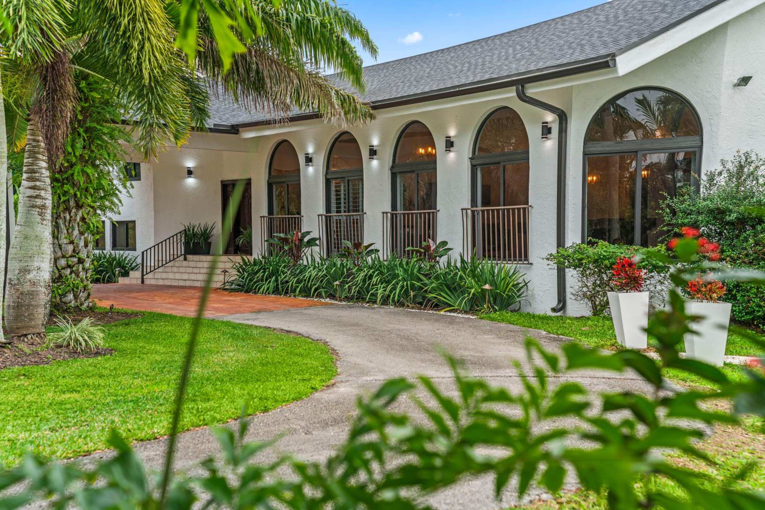 5-Acre Event Oasis, Heated Pool, Games and Sports Haven L50