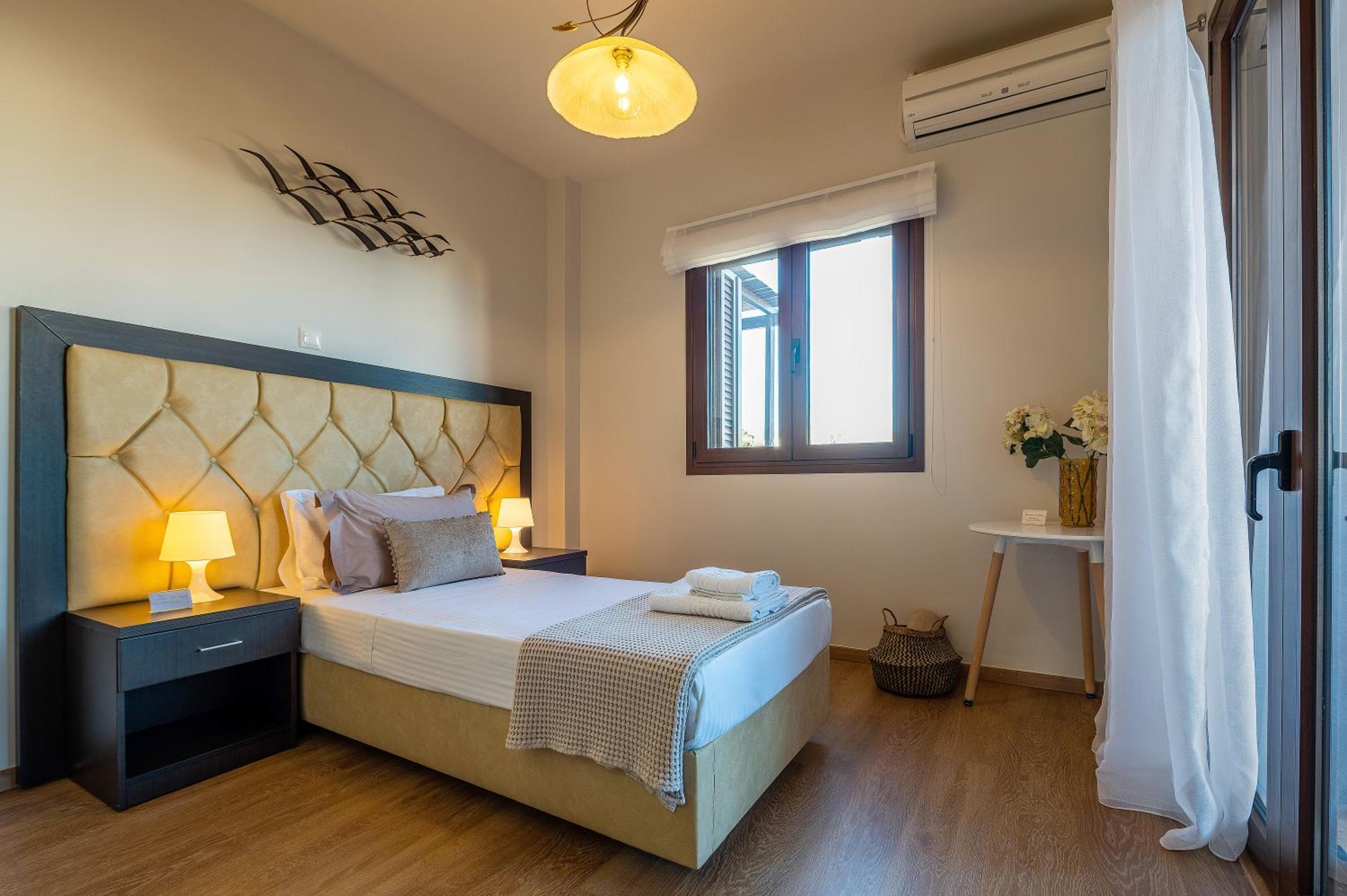 Luxurious Villa with Private Pool view 3