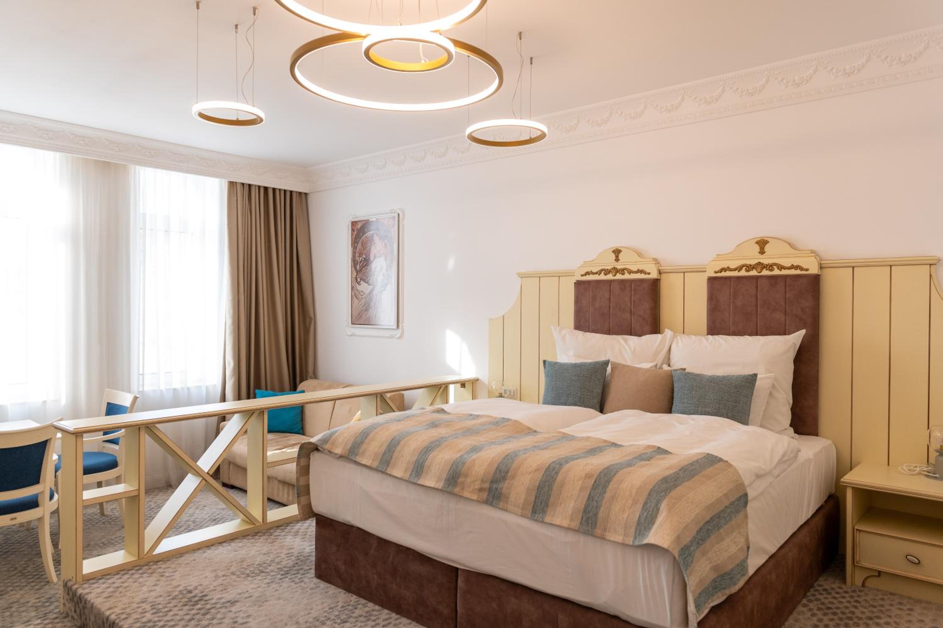 ATLAS HOUSE Luxury Suites