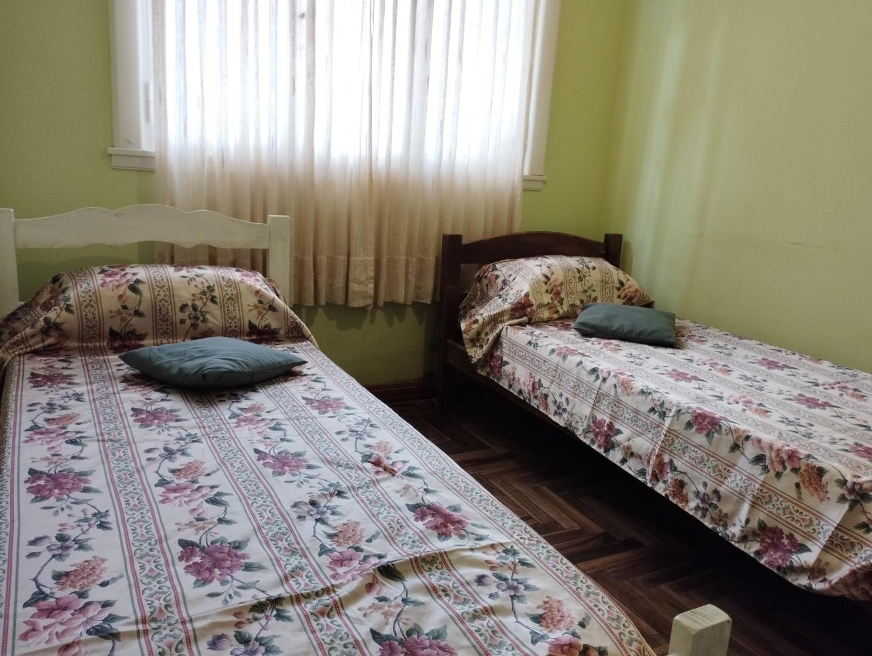 Excelente Casa 5 Ambientes