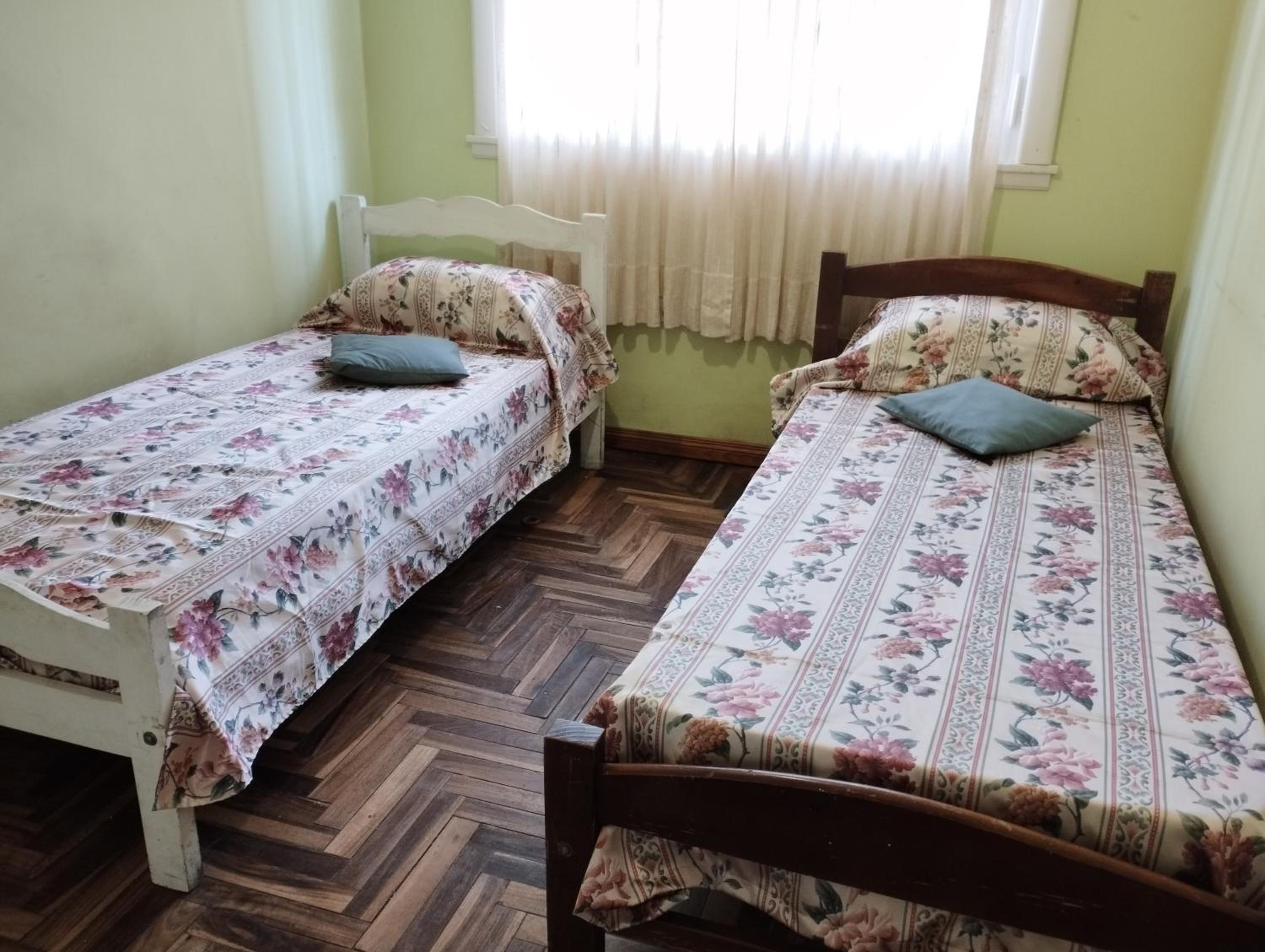 Excelente Casa 5 Ambientes