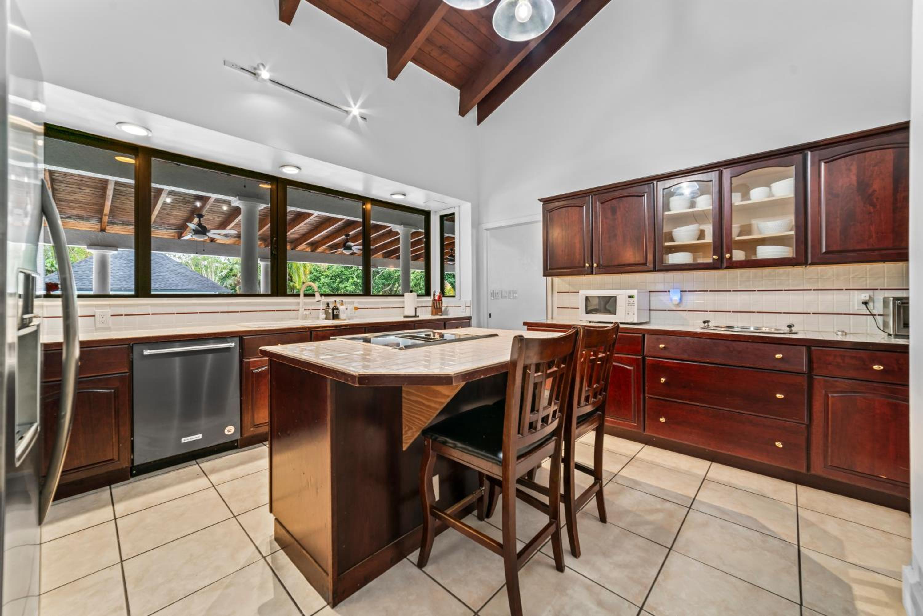5-Acre Event Oasis, Heated Pool, Games and Sports Haven L50