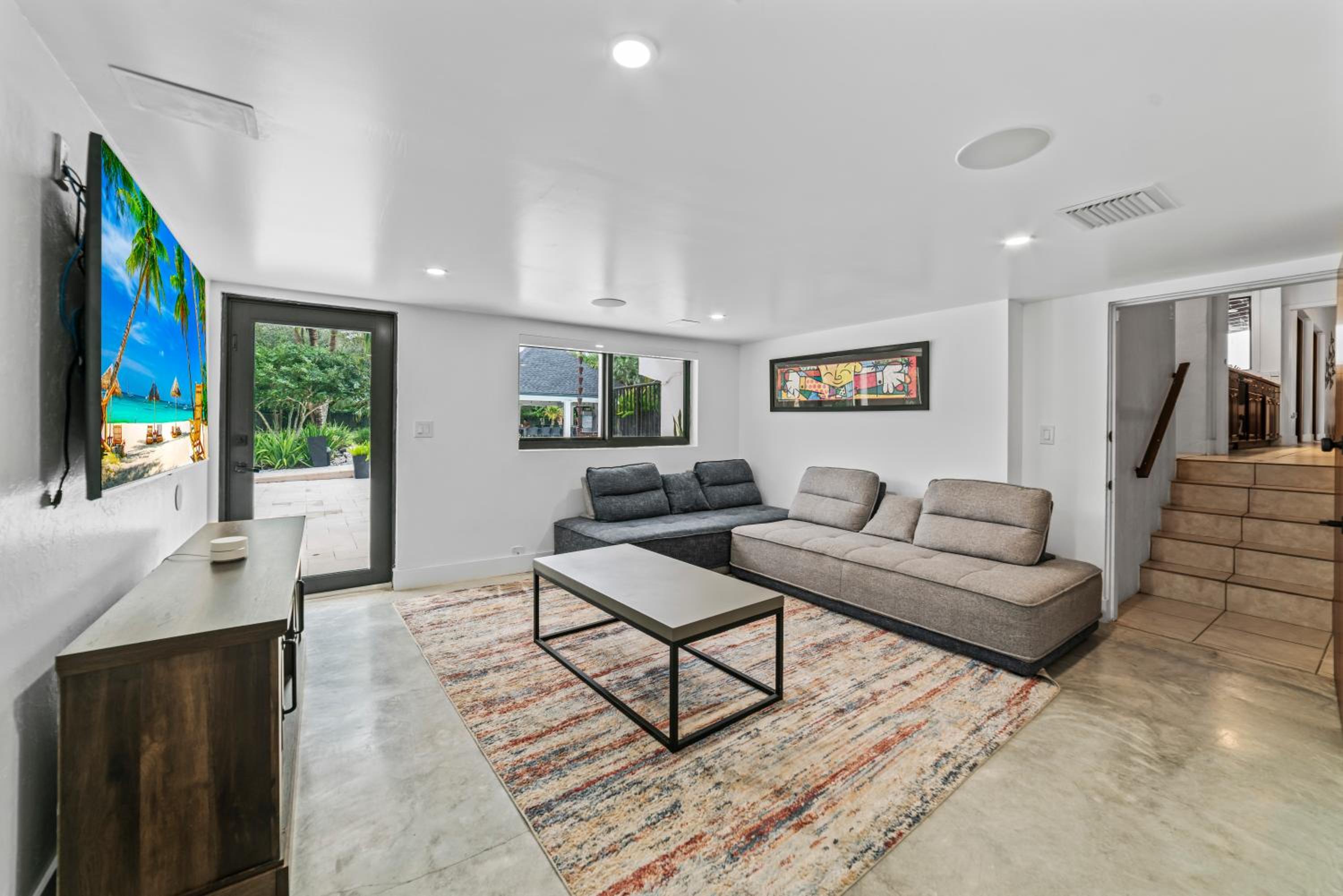 5-Acre Event Oasis, Heated Pool, Games and Sports Haven L50