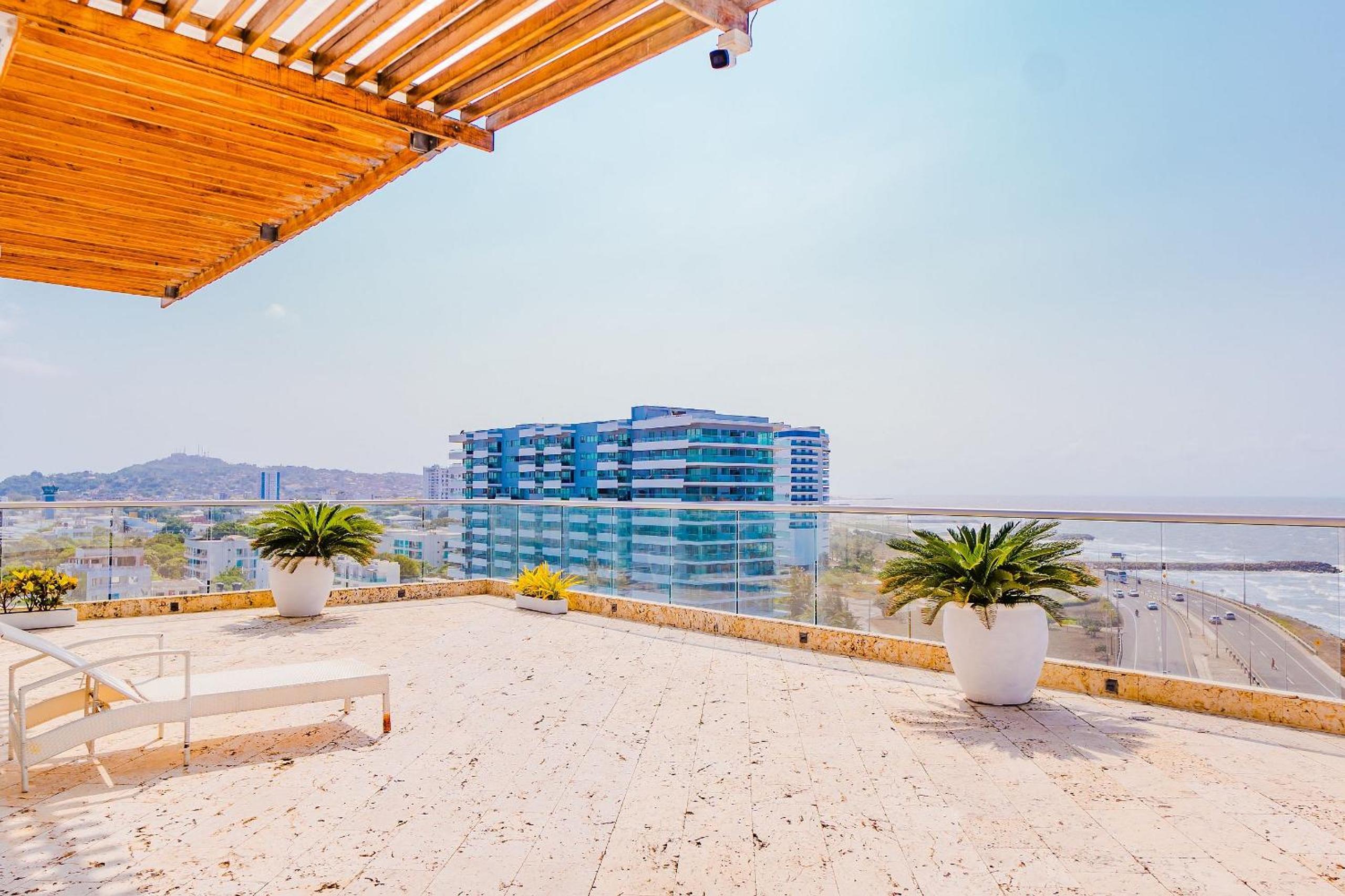 U-GO Elegant Dept in Crespo with Ocean View