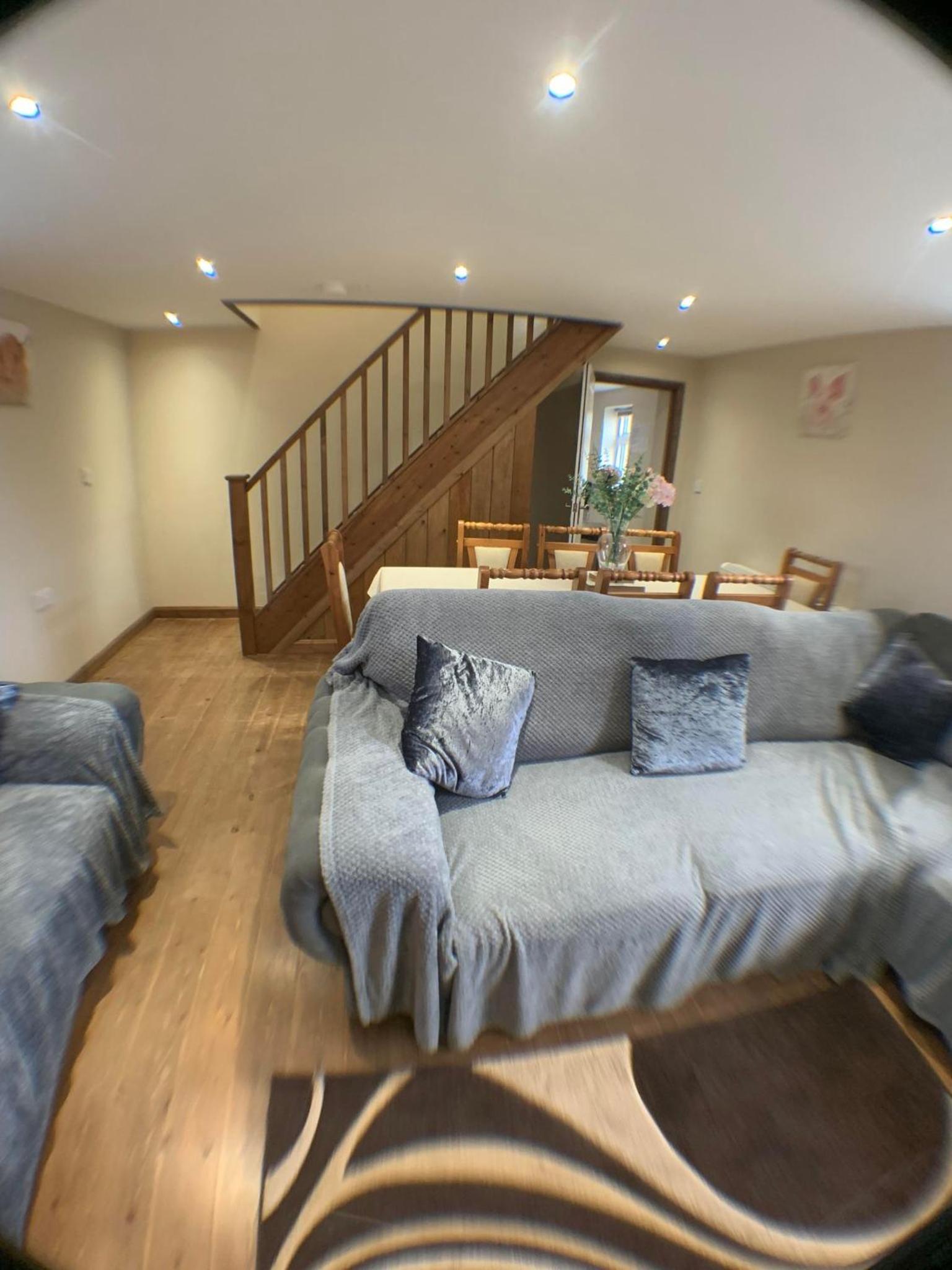 The Dairy, Field House Farm, countryside cottage near York view 2