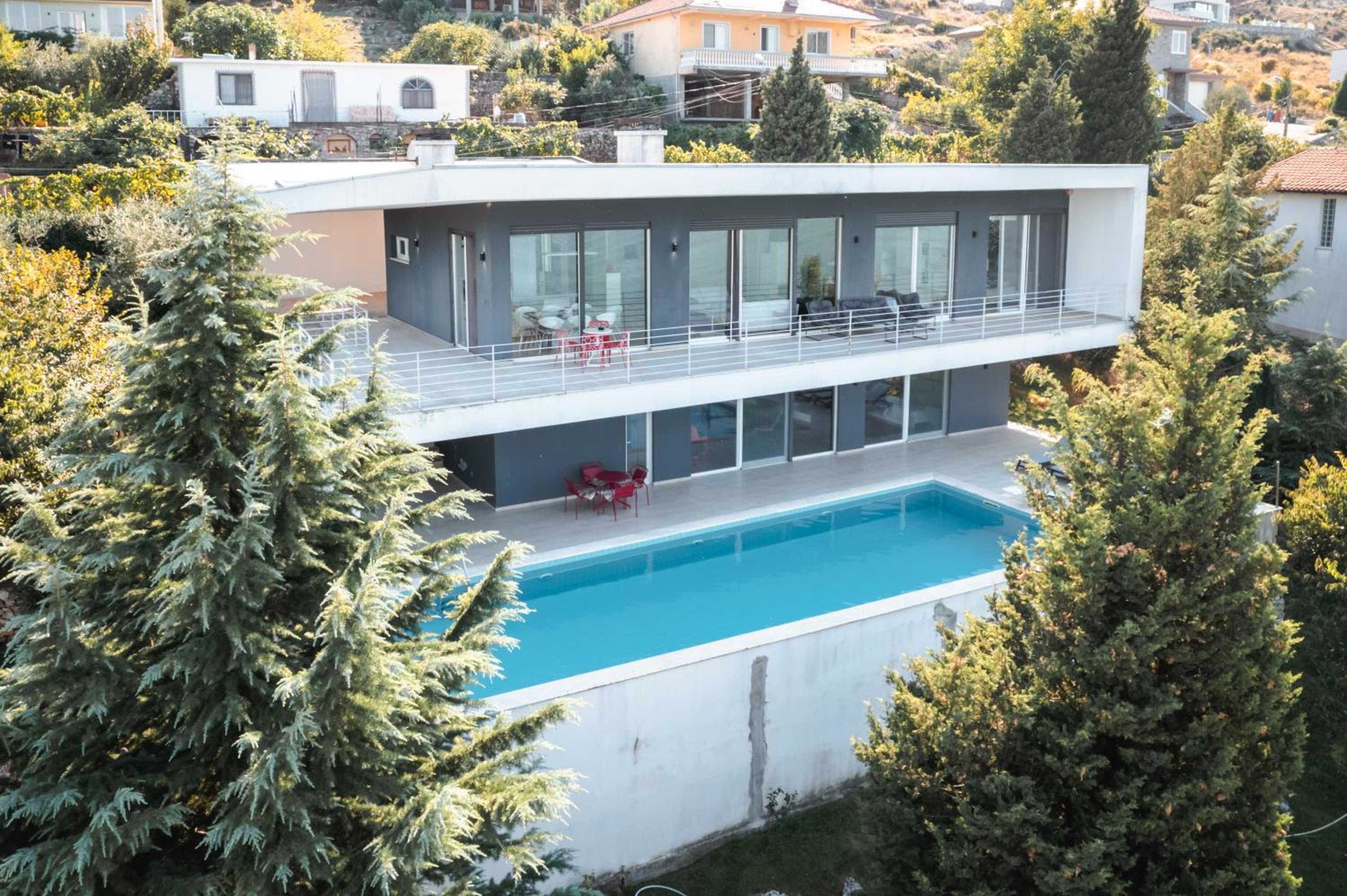 Sunrise - The Twin Villa by PikHost