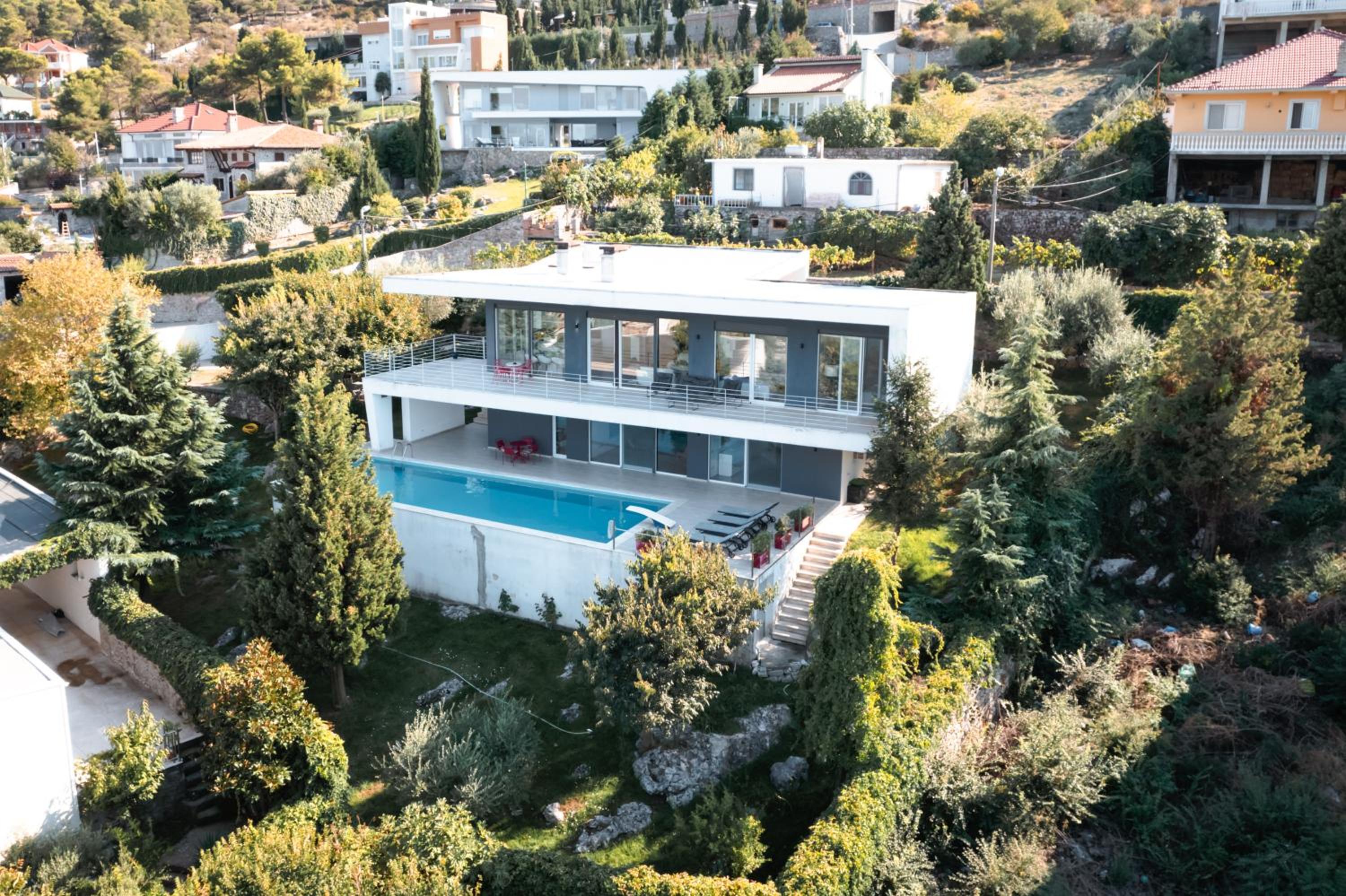 Sunrise - The Twin Villa by PikHost