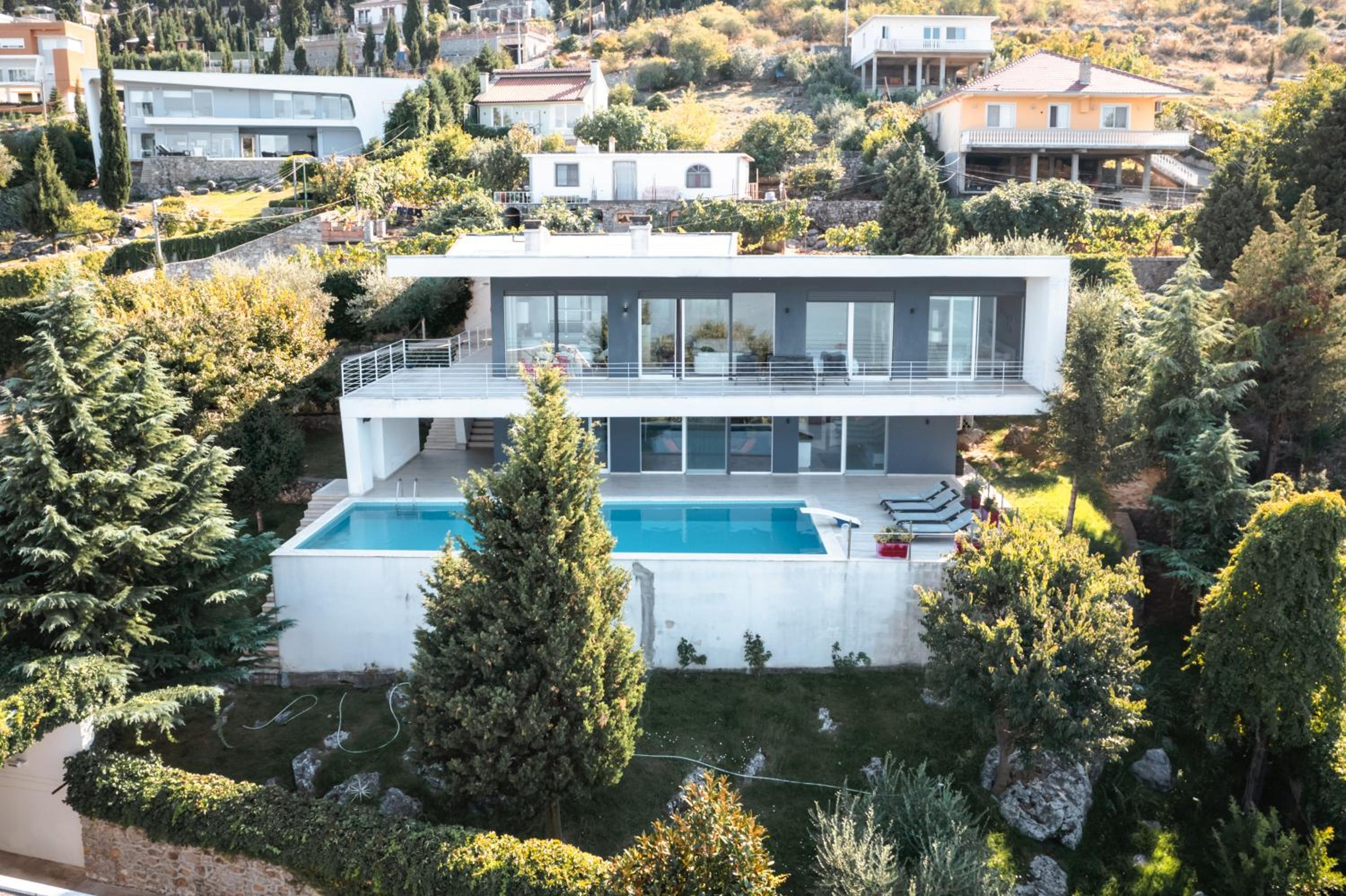 Sunrise - The Twin Villa by PikHost