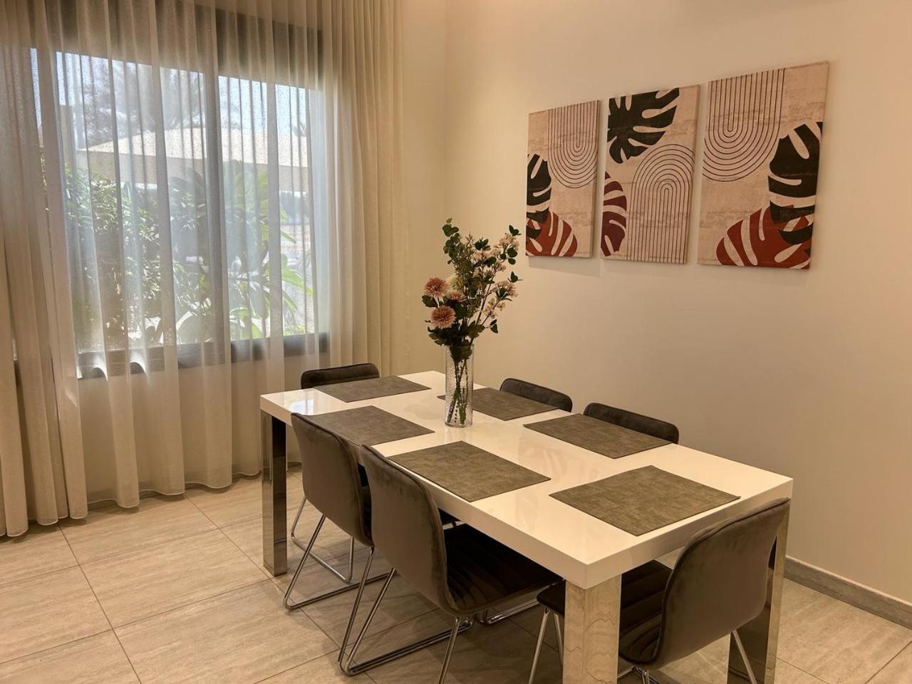 Smart luxury apartment 3bedrooms