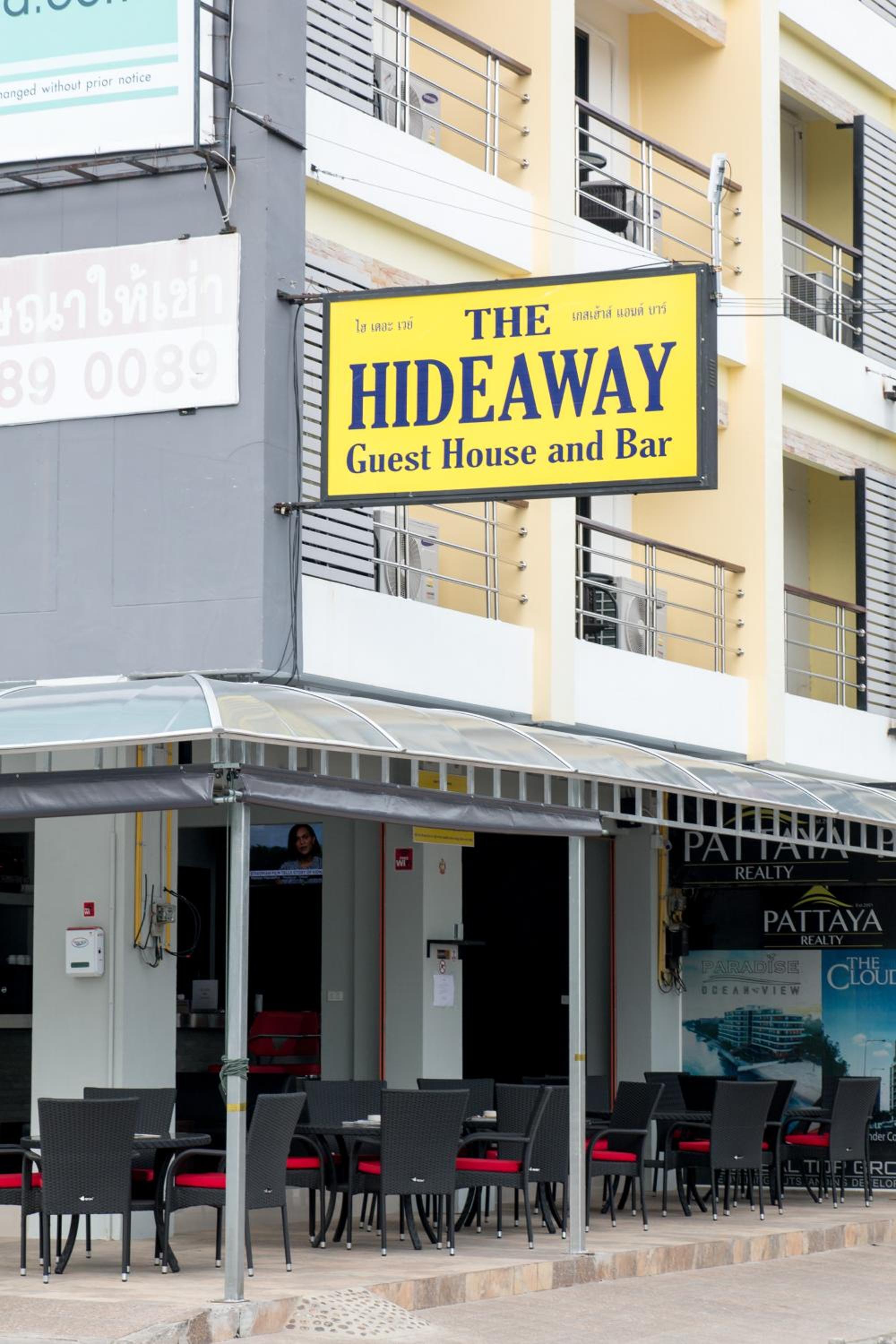 Hideaway Guest House And Bar