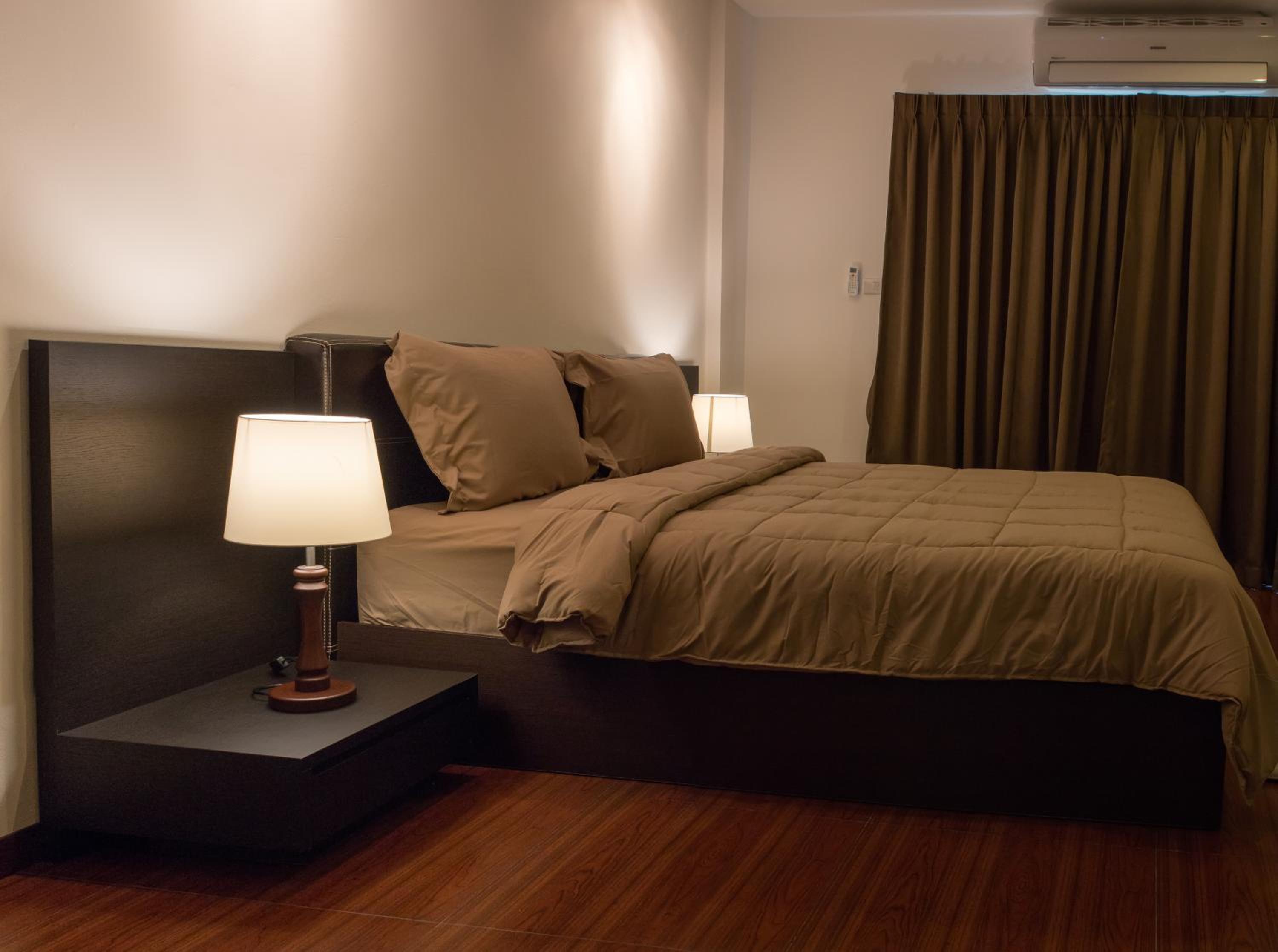 Hideaway Guest House And Bar