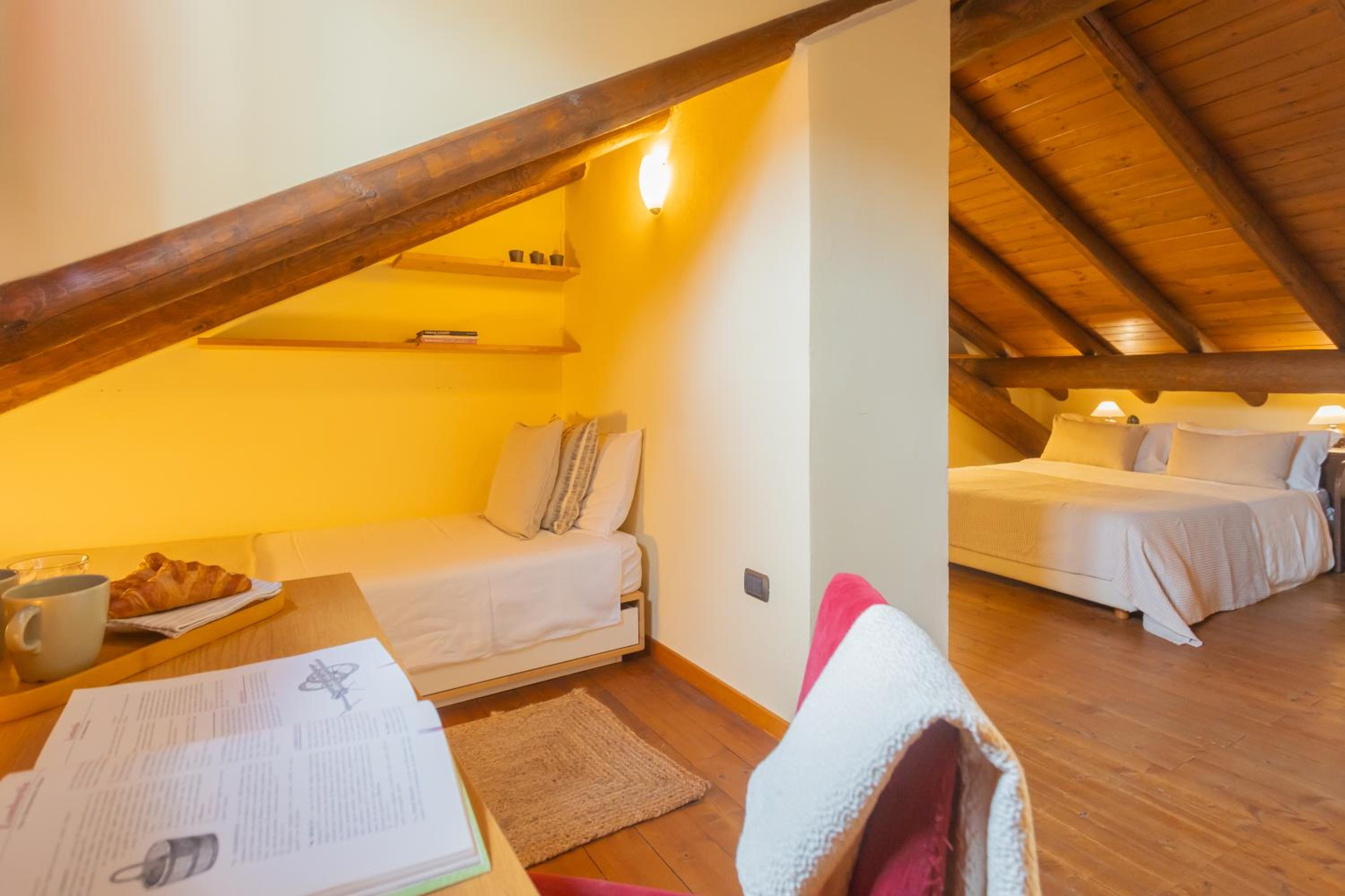 Casa Giovio Elengant loft in historical building photo 5