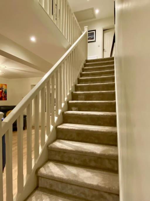 Modern family home view 3