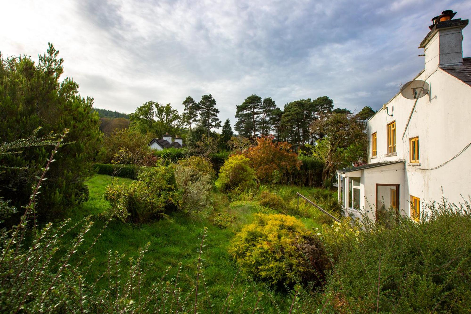 Clara Vale Farm House Retreat view 2