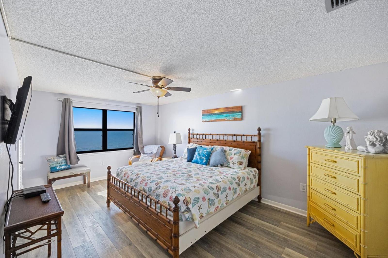 Direct Beachfront - 3b 2b - Beach Place #411
