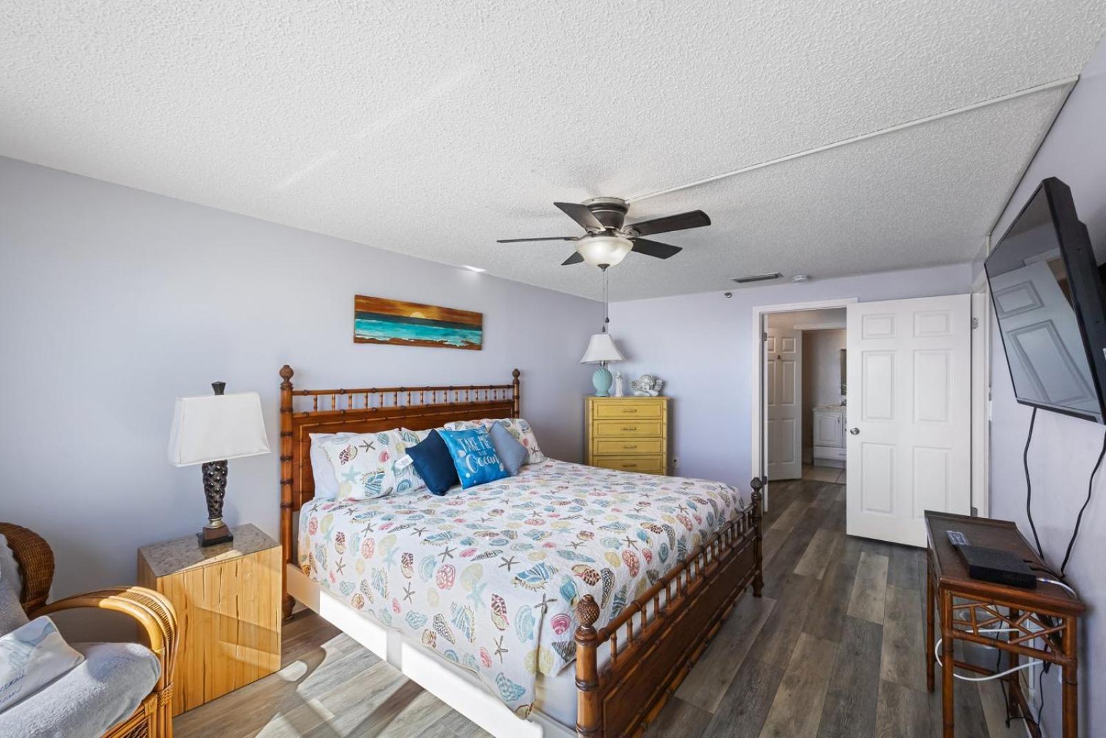 Direct Beachfront - 3b 2b - Beach Place #411