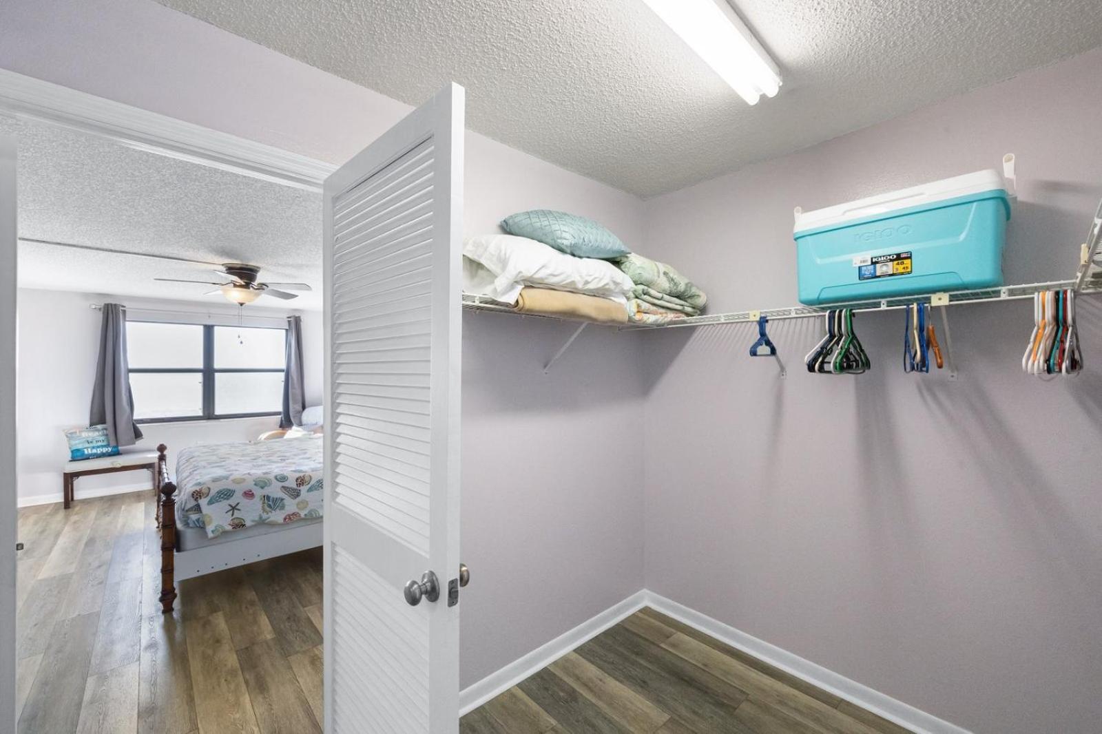 Direct Beachfront - 3b 2b - Beach Place #411