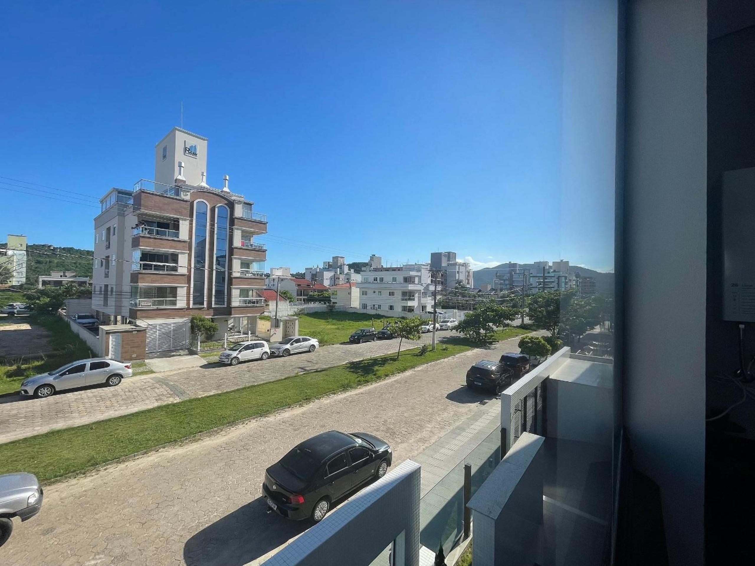 Lindo Apartamento! 100m da Praia Grande! EC01I