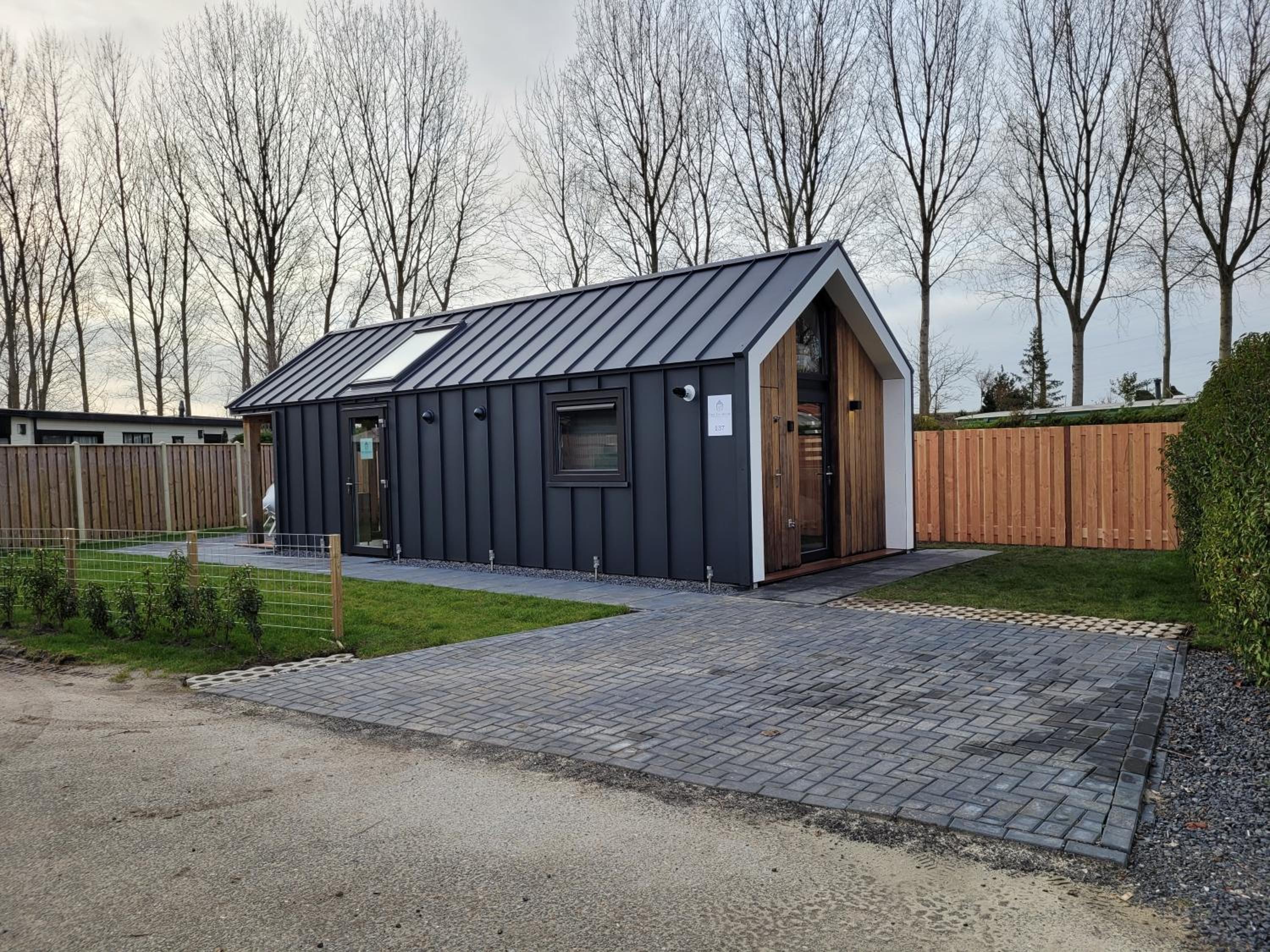 Tiny Zen House in Heinkenszand with private sauna, airco, outdoor swimming pool, WiFi and 2 bedrooms view 5