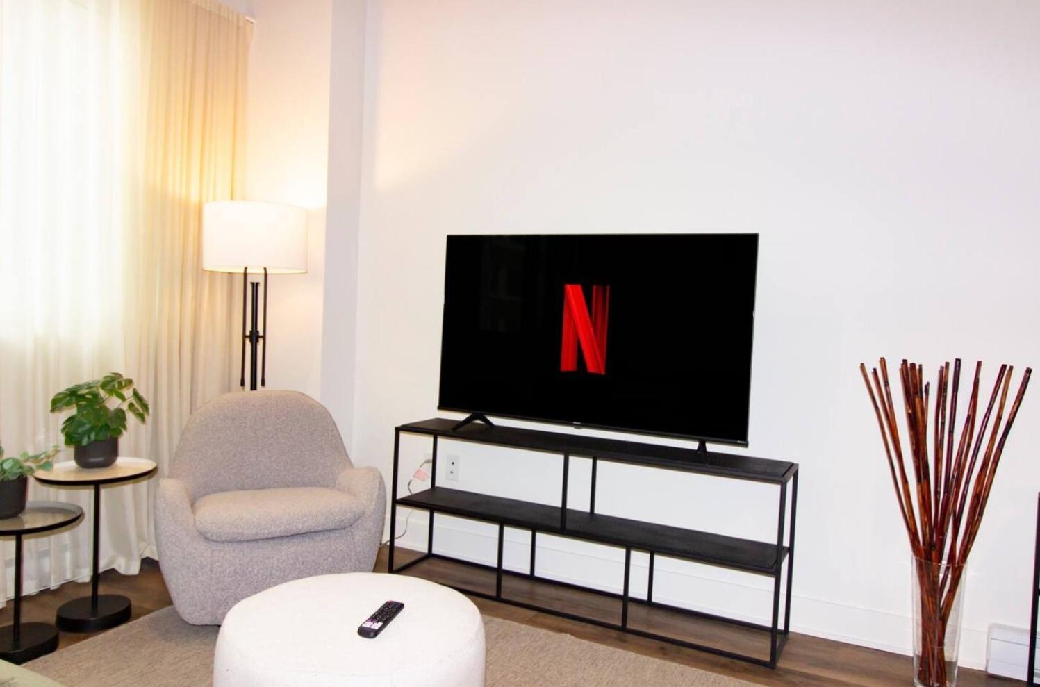 2Br+Gym for VIP Corporate & Students Downtown MTL