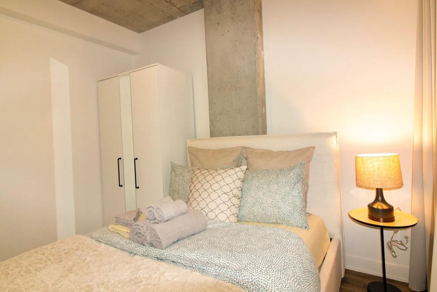 2Br+Gym for VIP Corporate & Students Downtown MTL