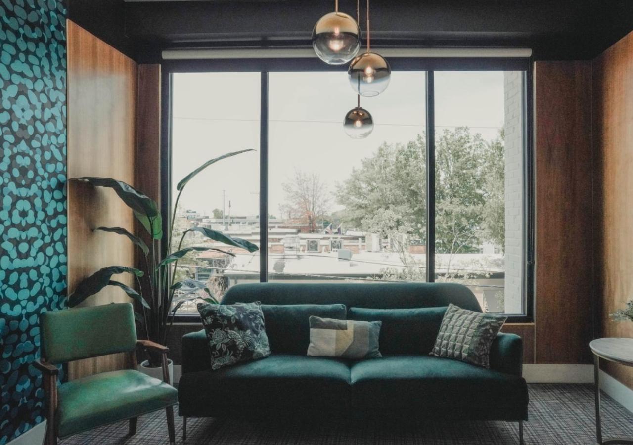 Reunion Hotel