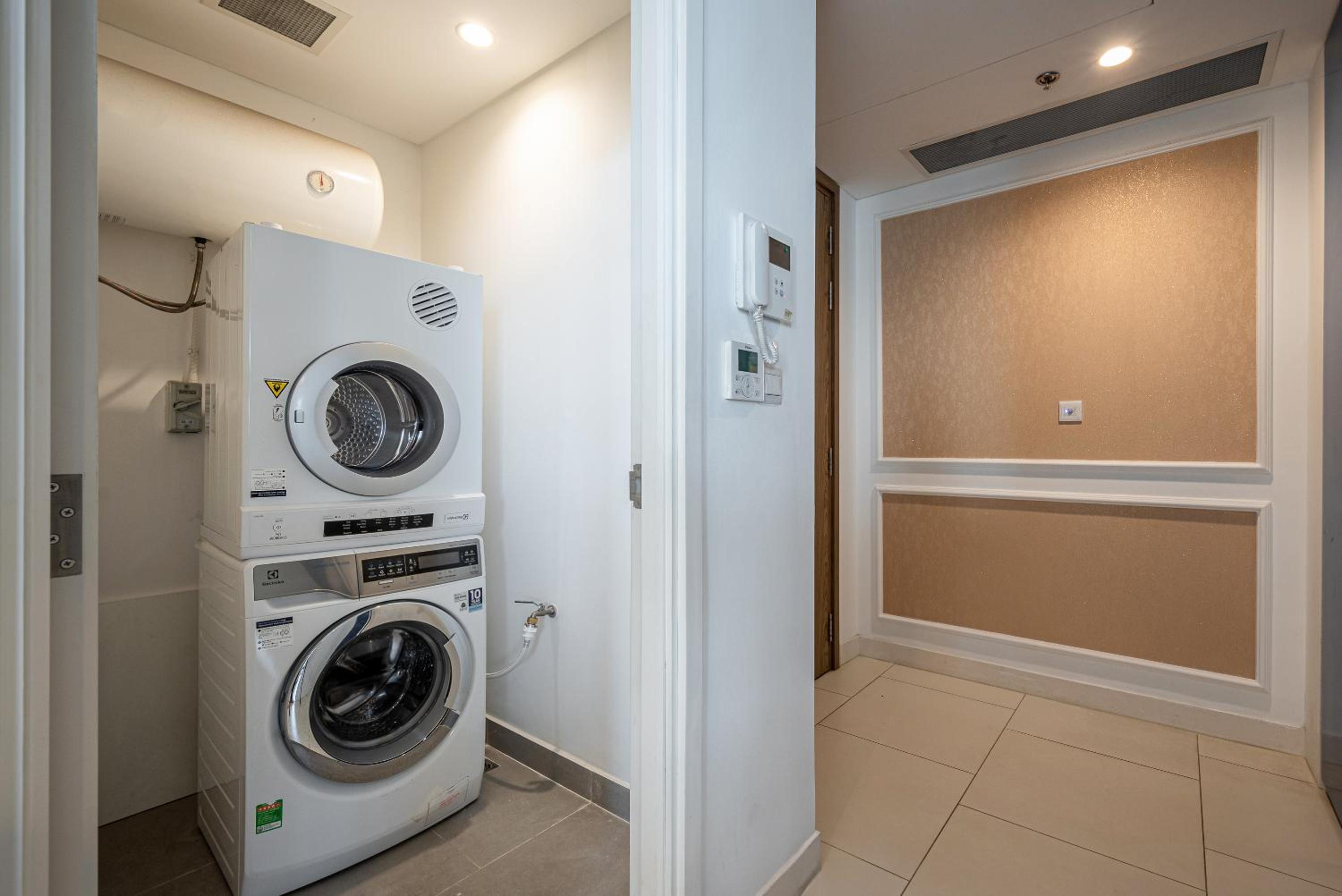 Căn hộ 2 phòng ngủ 2 phía 108 sqm có bancony rộng tại City garden