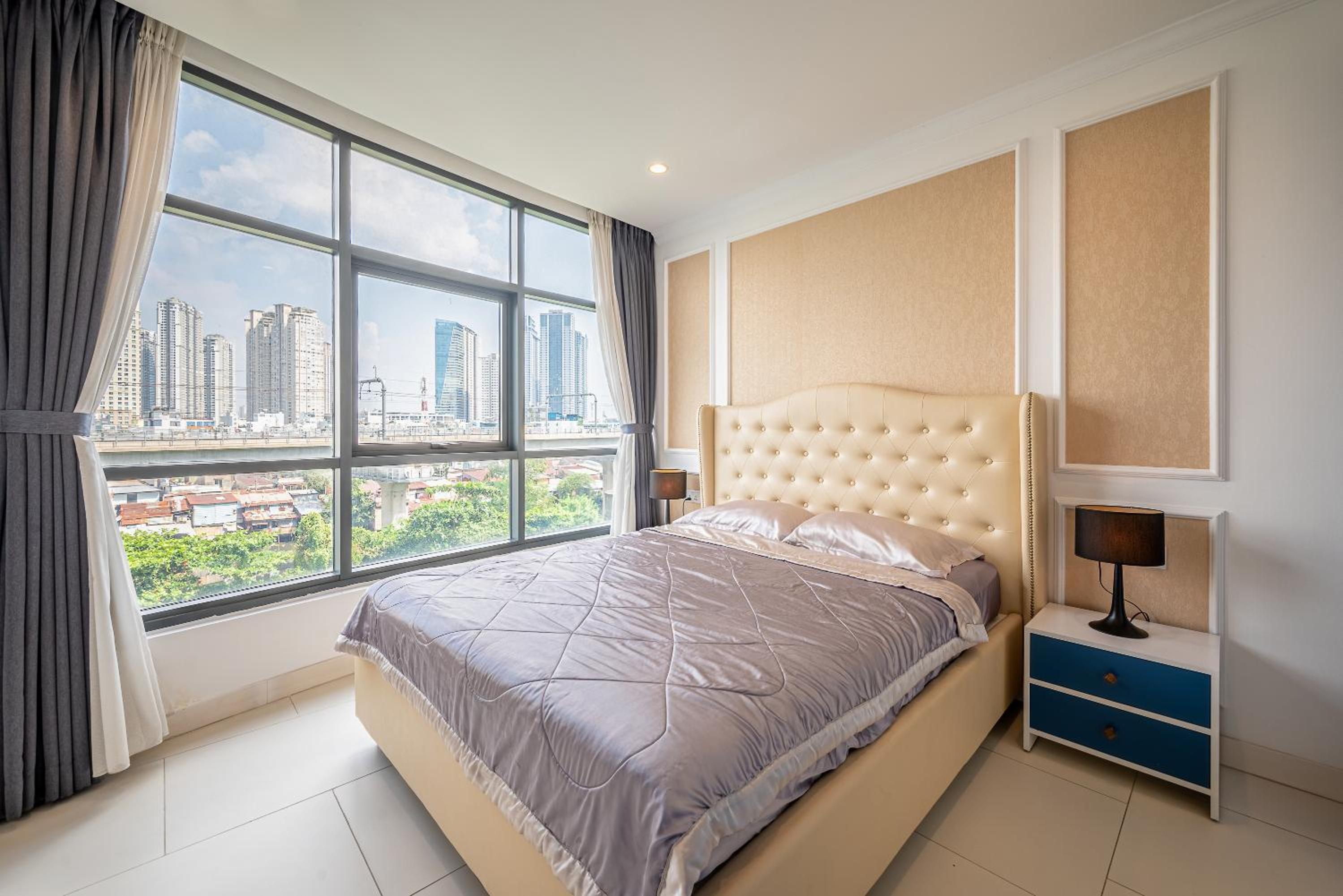Căn hộ 2 phòng ngủ 2 phía 108 sqm có bancony rộng tại City garden