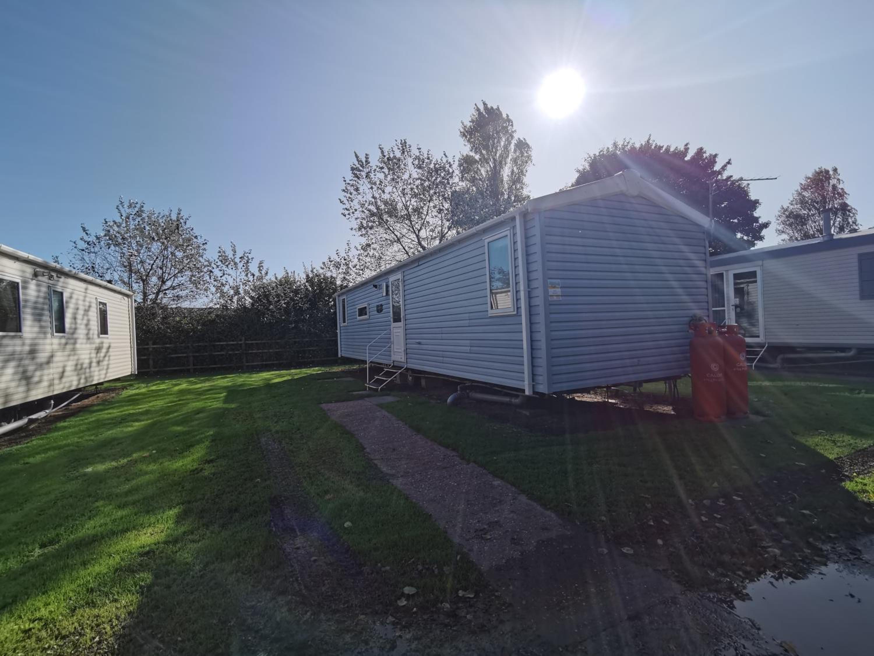 8Berth- SmartTV- CloseToBeach- FamilyFriendly view 4